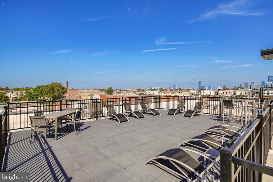 GIRARD ESTATES - Residential Lease