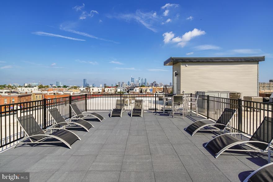 GIRARD ESTATES - Residential Lease