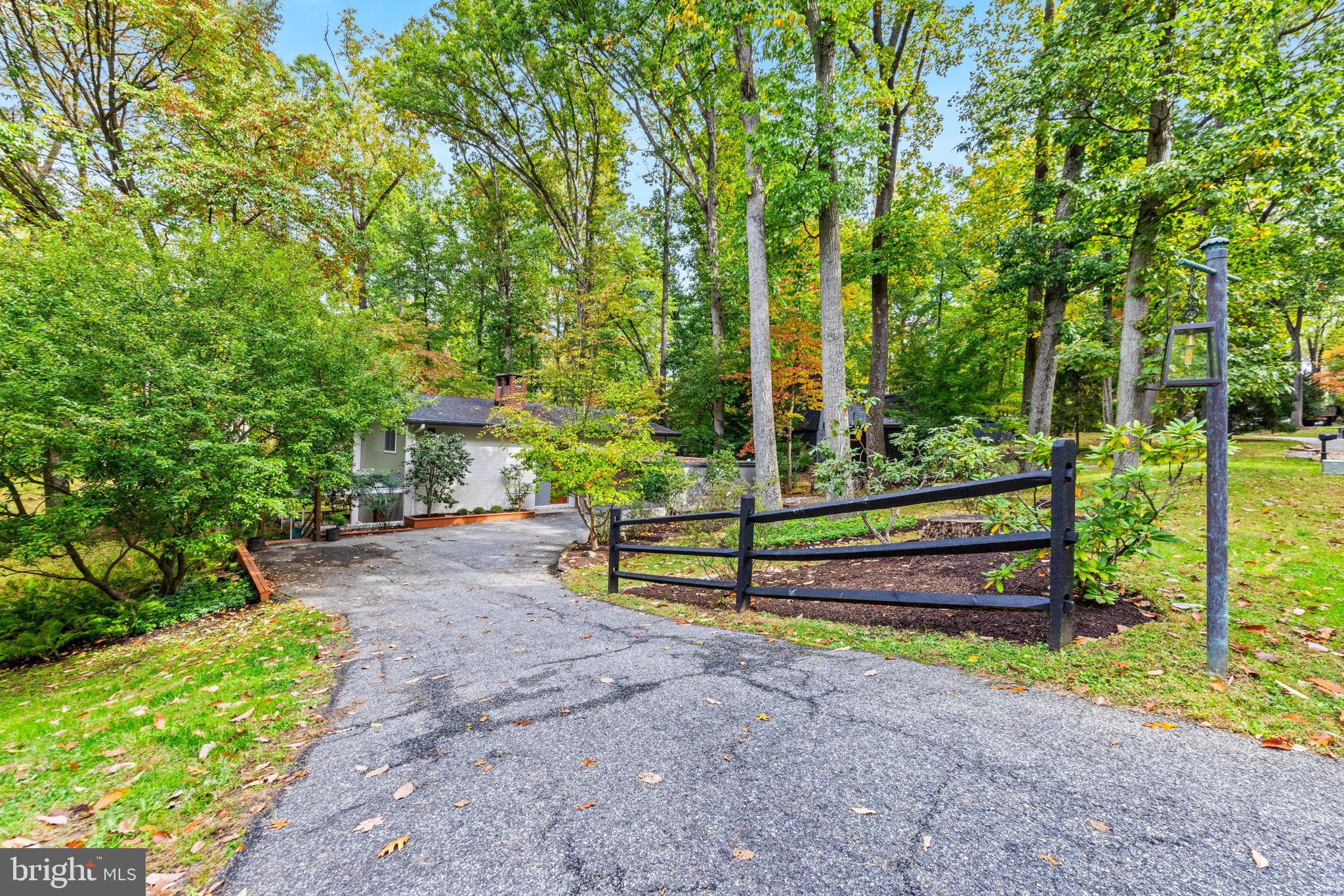 3422 PHILIPS DRIVE