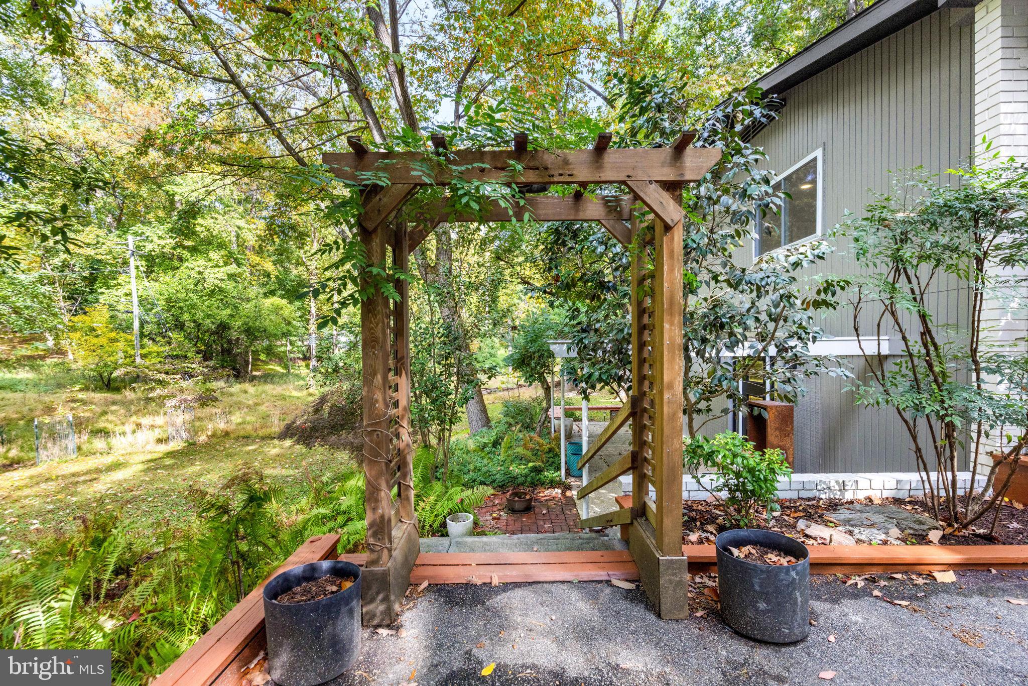 3422 PHILIPS DRIVE