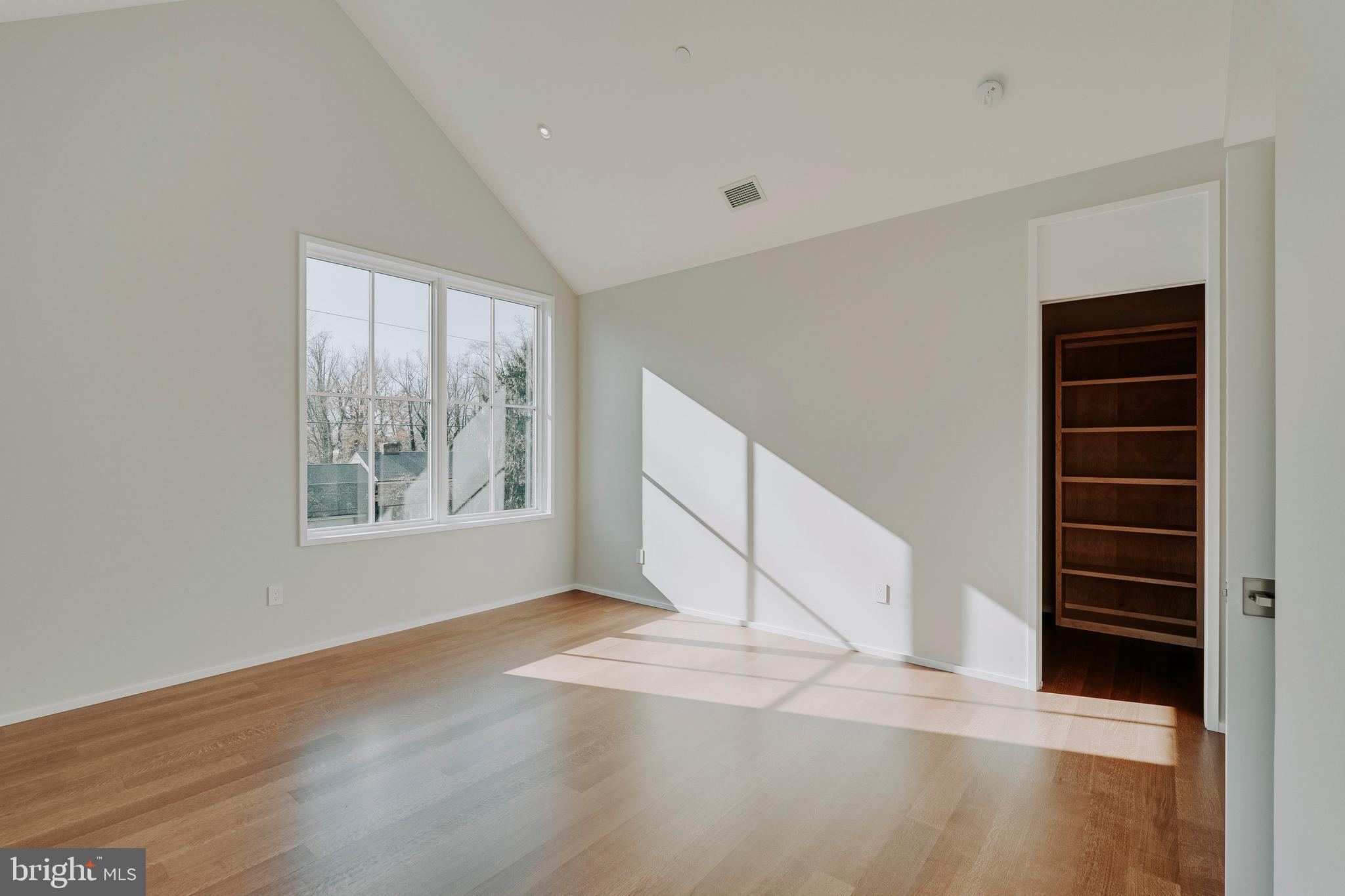 LONGWOOD - Residential