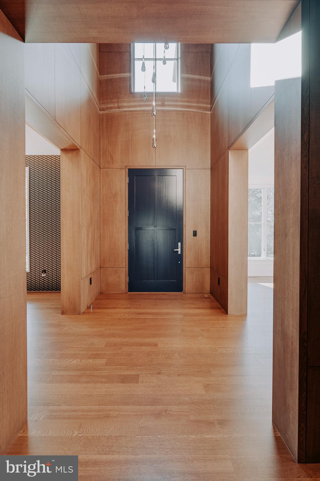 7029 LONGWOOD DRIVE