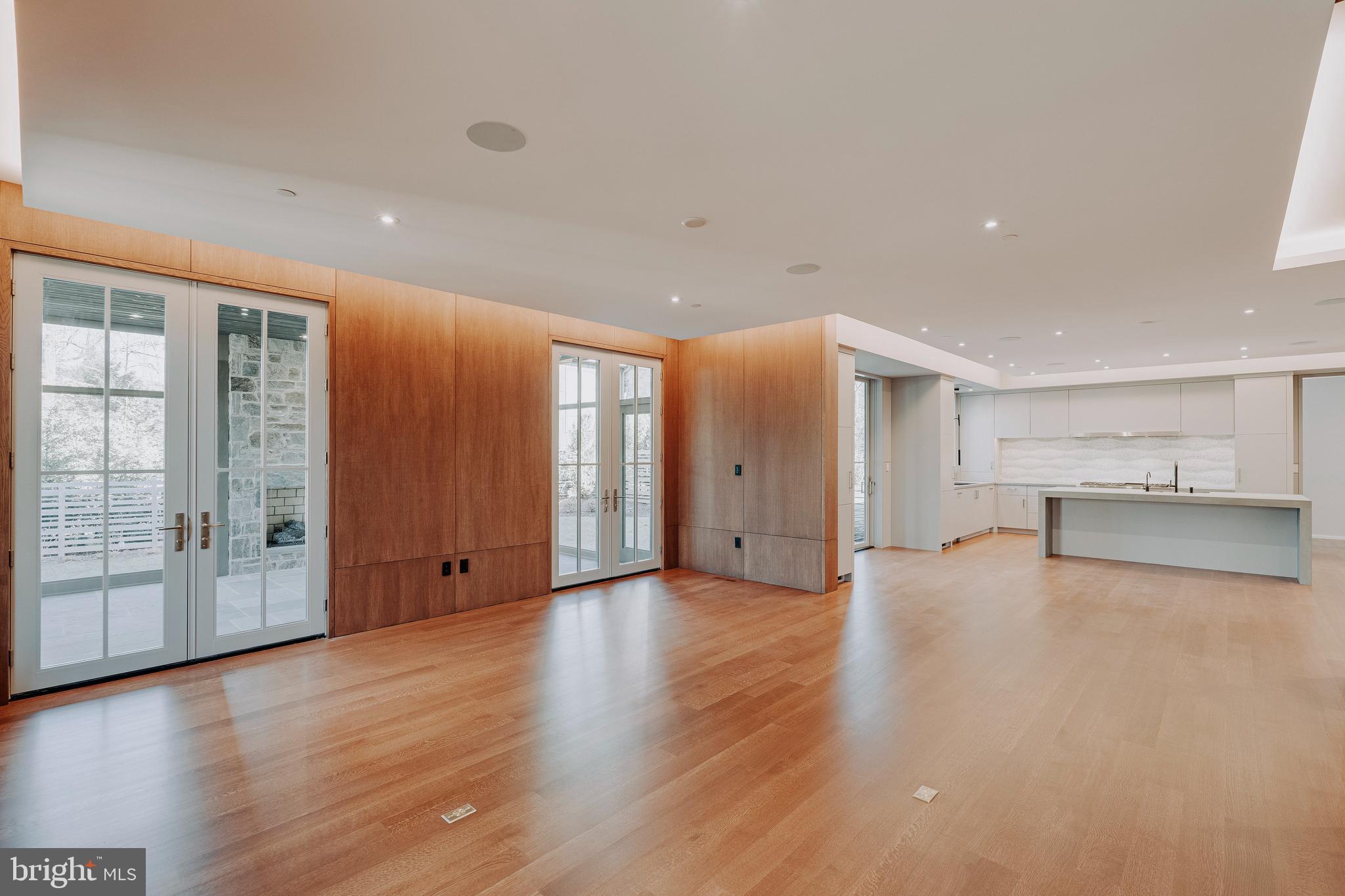 LONGWOOD - Residential