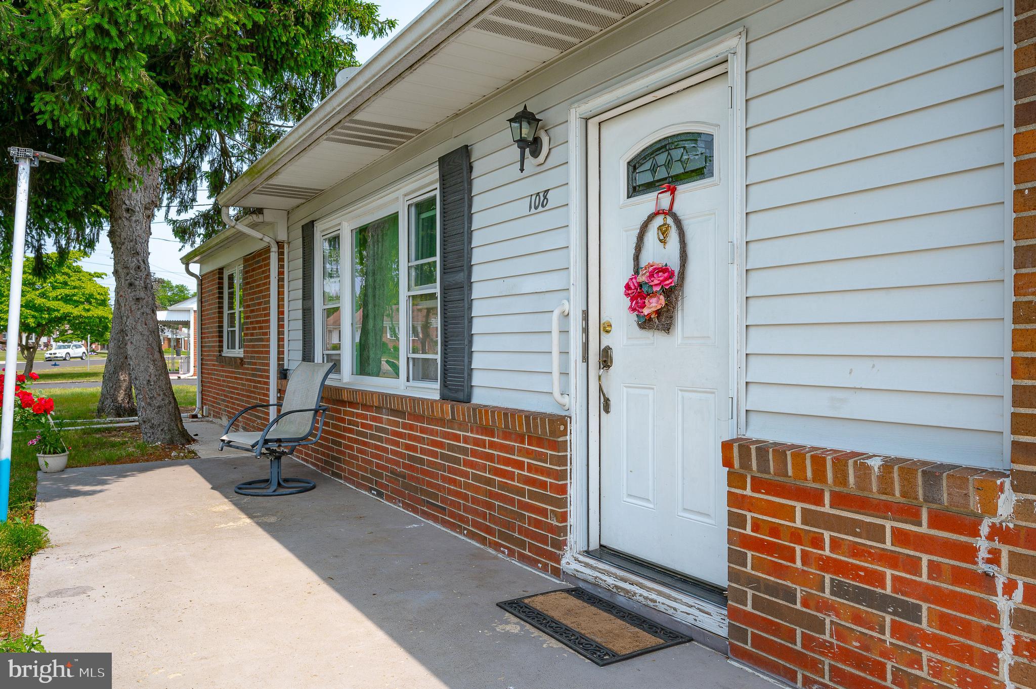 108 E FRANKLIN AVENUE