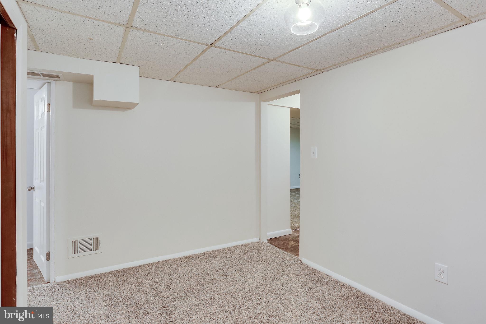 BROOKE MANOR - Residential