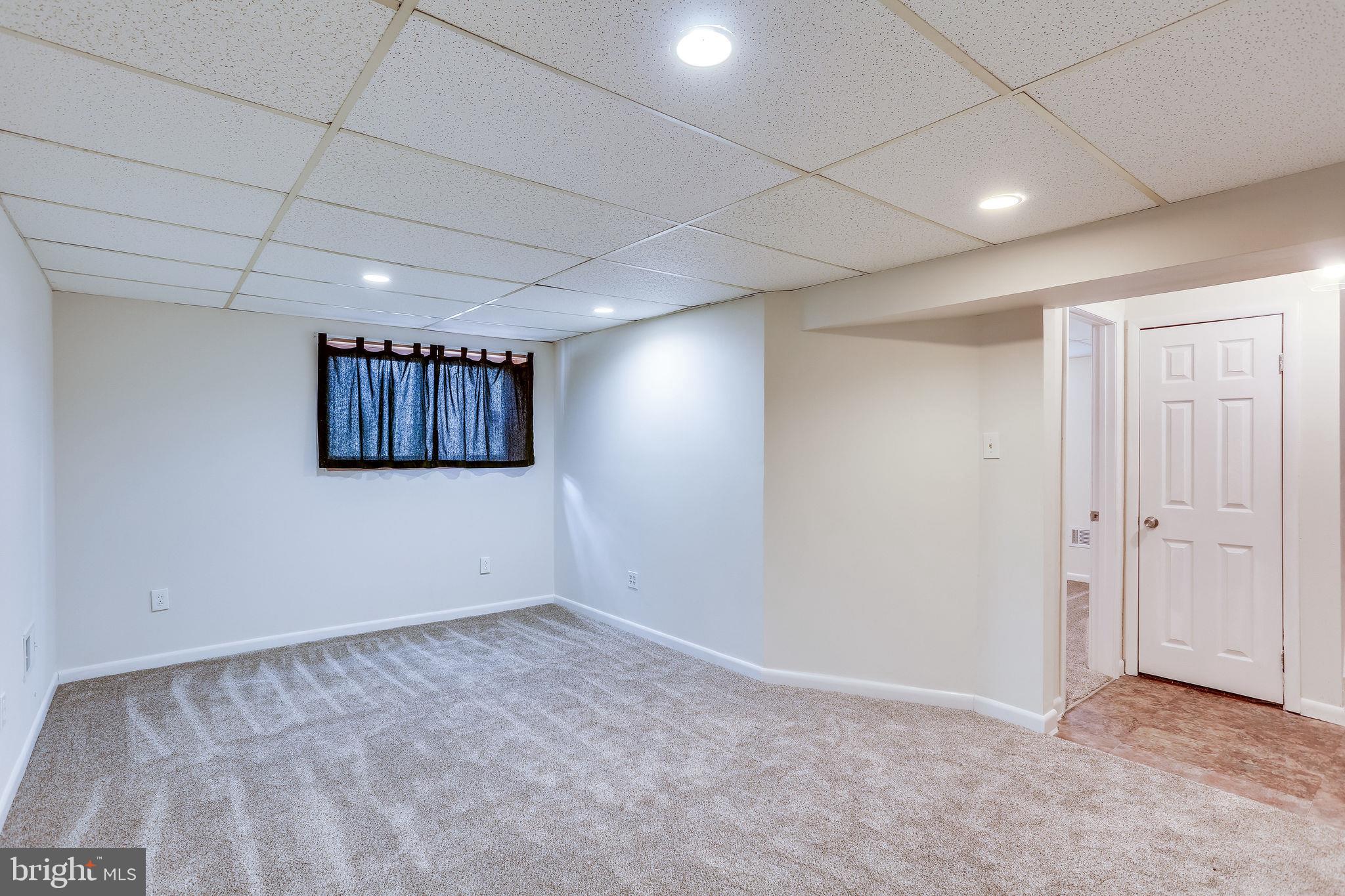 BROOKE MANOR - Residential