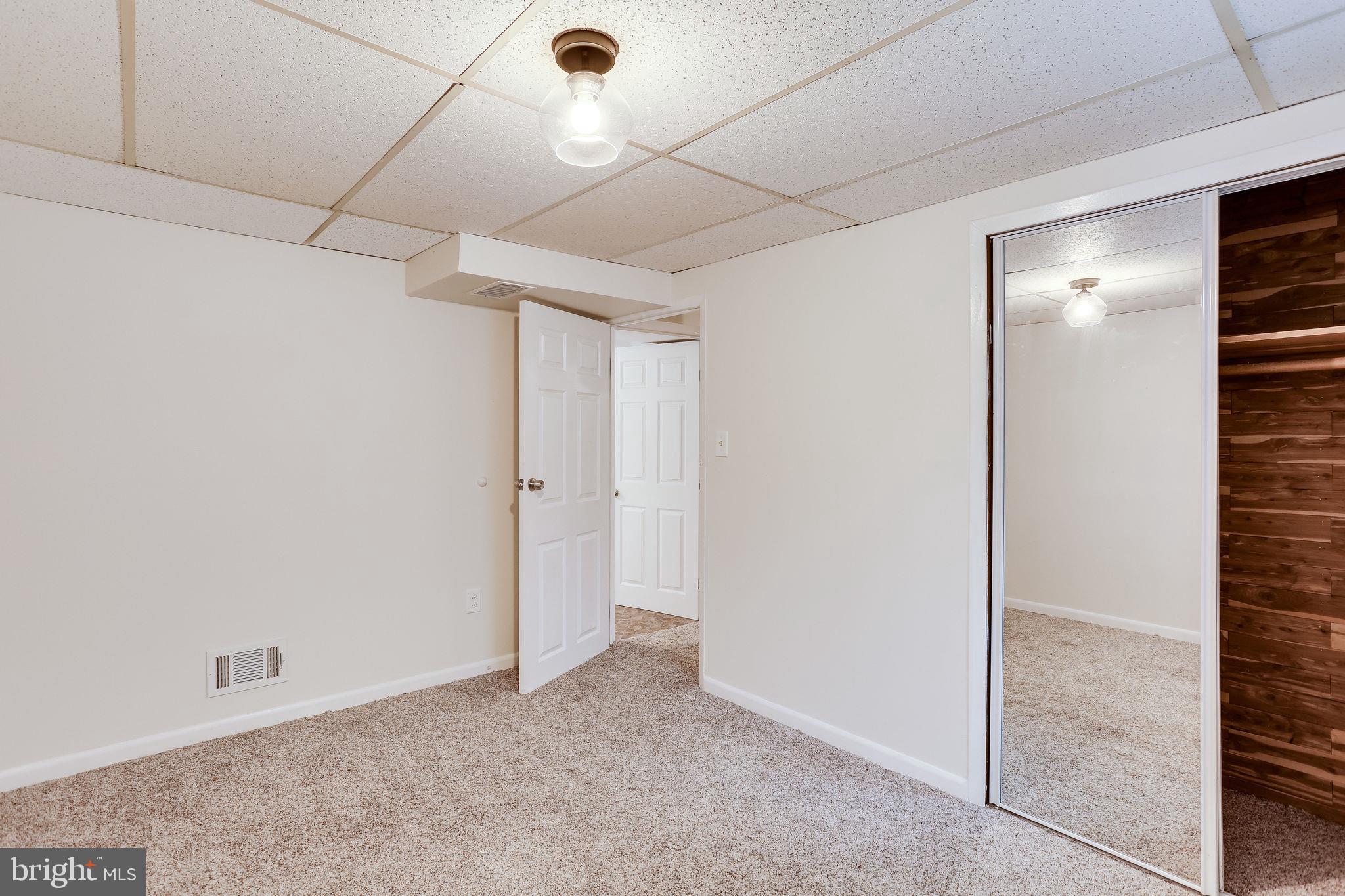 BROOKE MANOR - Residential