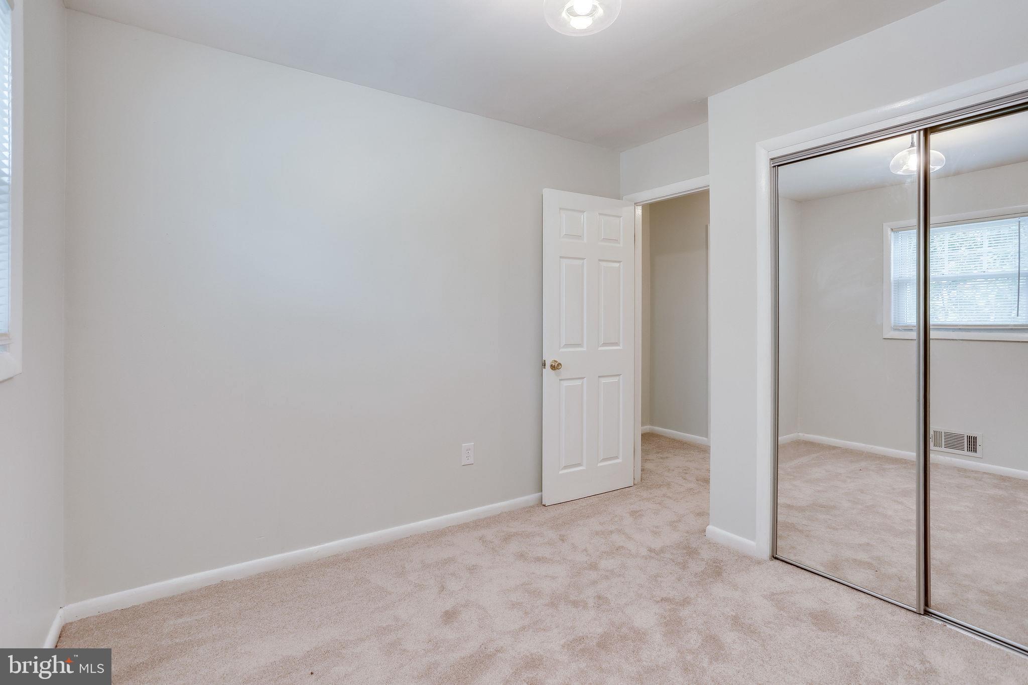 BROOKE MANOR - Residential