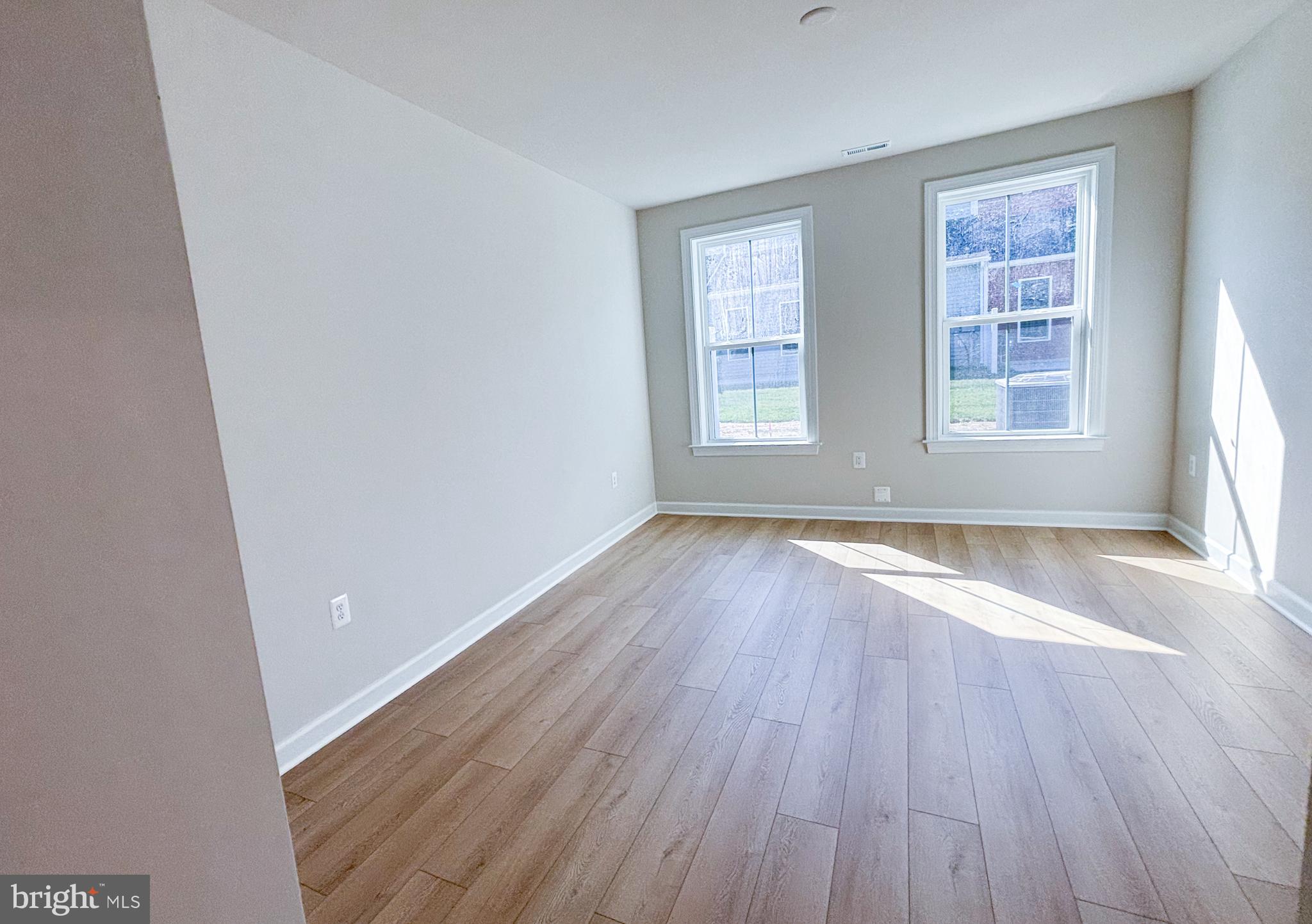 HIATT POINTE AT SNOWDEN BRIDGE - Residential