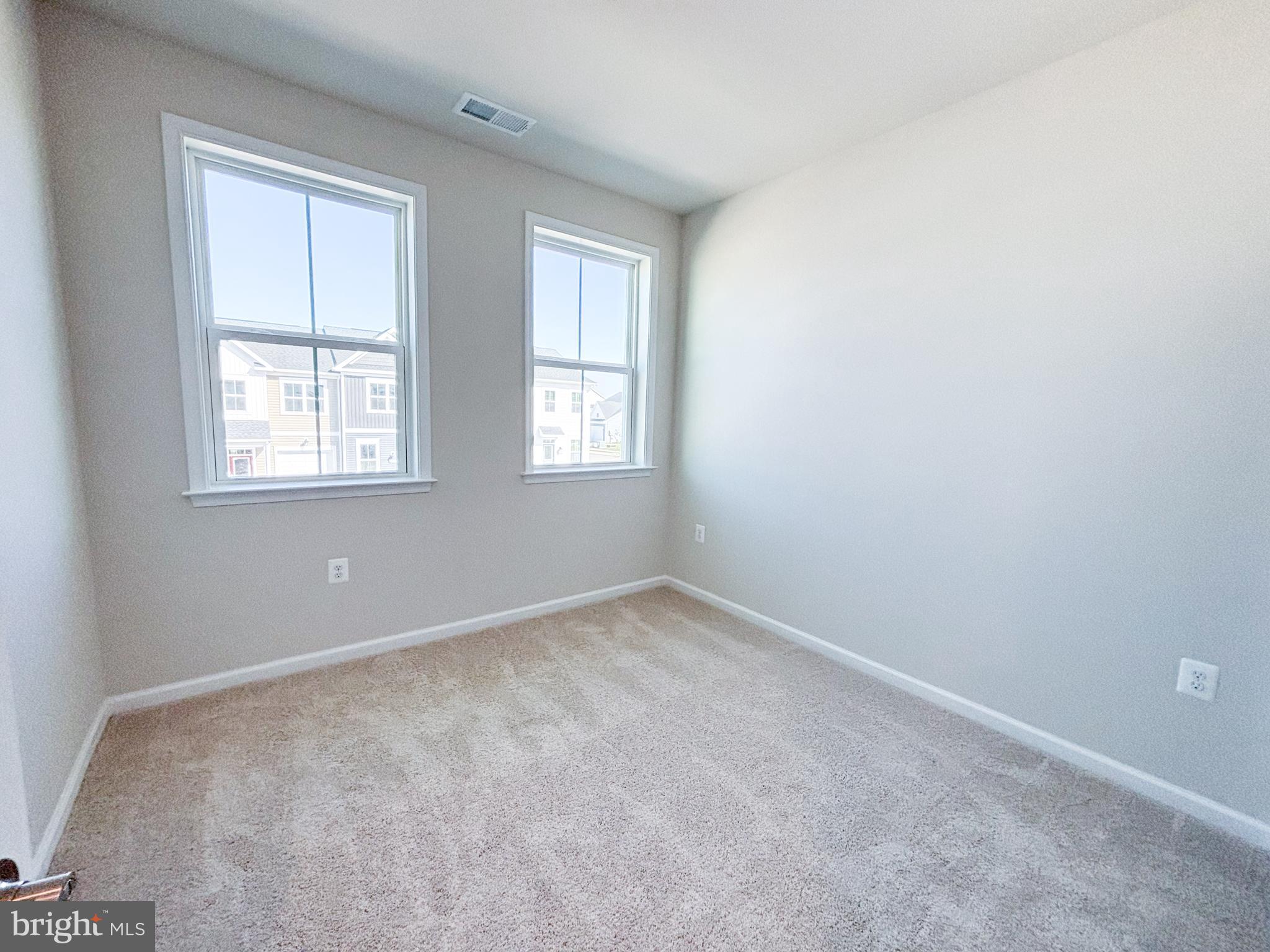 HIATT POINTE AT SNOWDEN BRIDGE - Residential