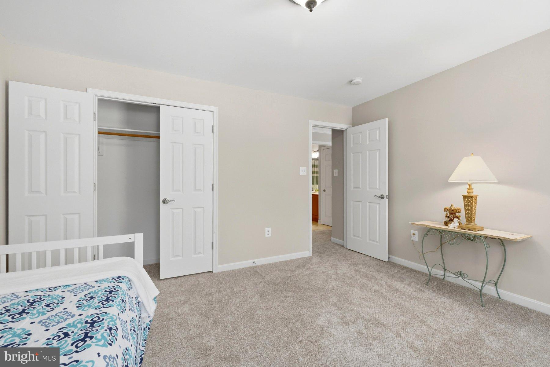 QUEENS GUARD - Residential