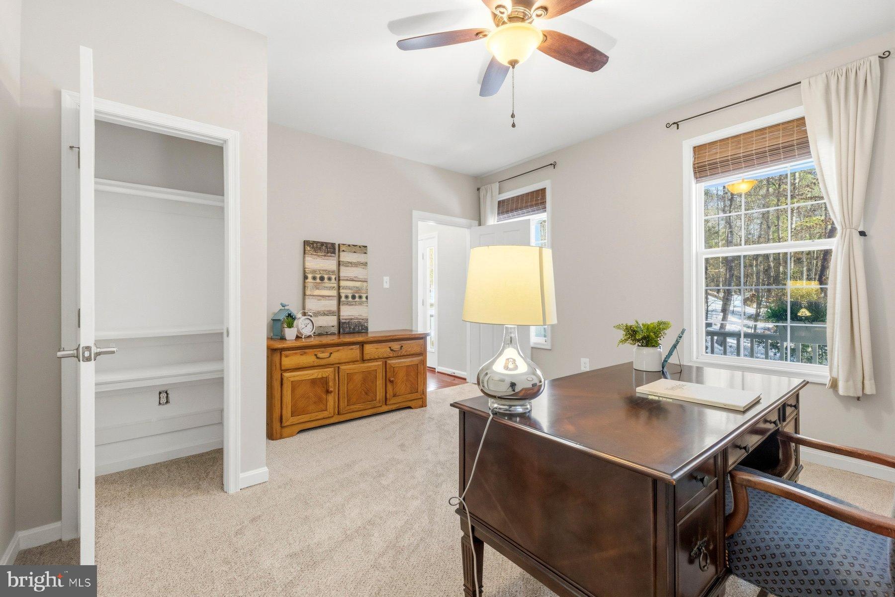 QUEENS GUARD - Residential