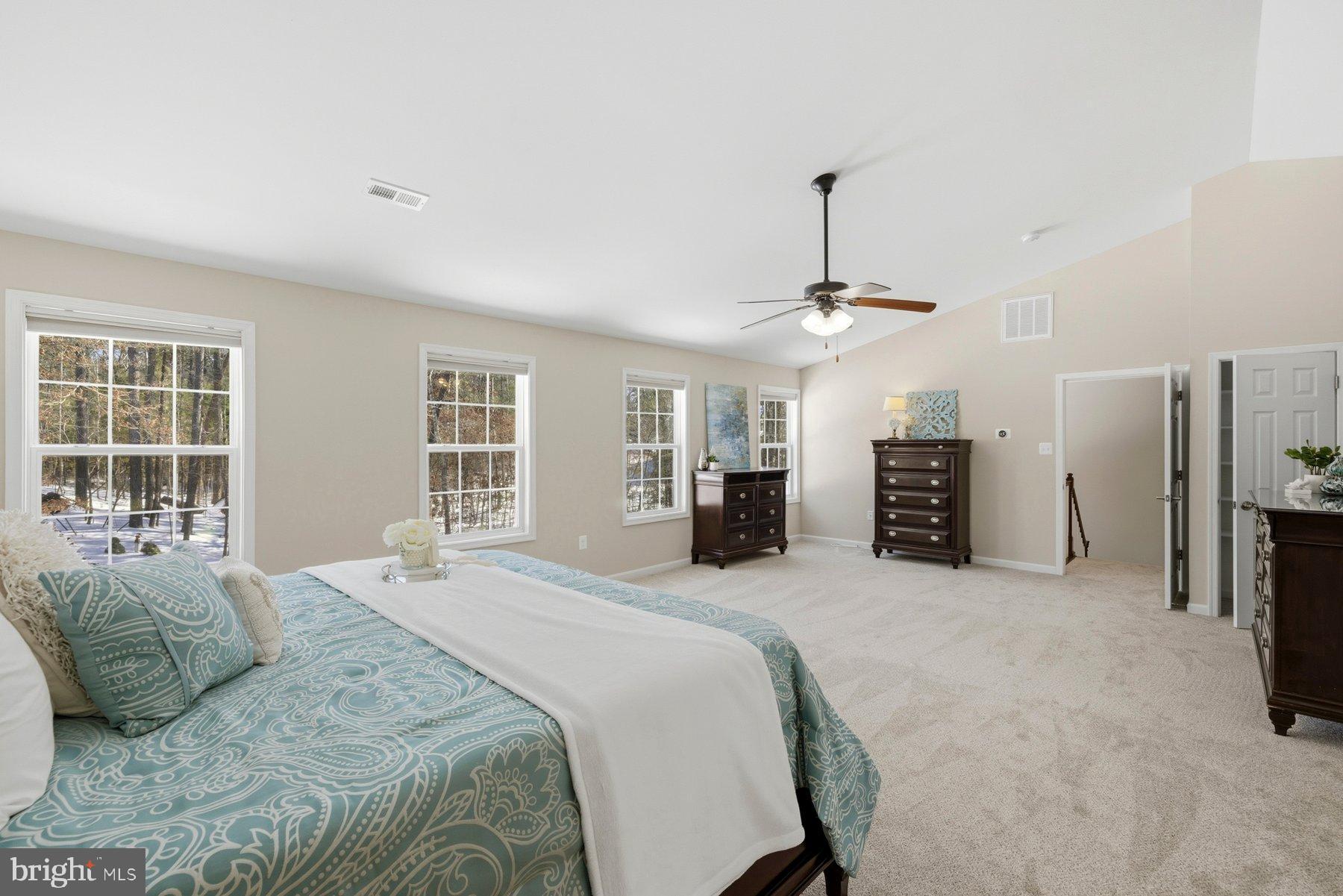 QUEENS GUARD - Residential