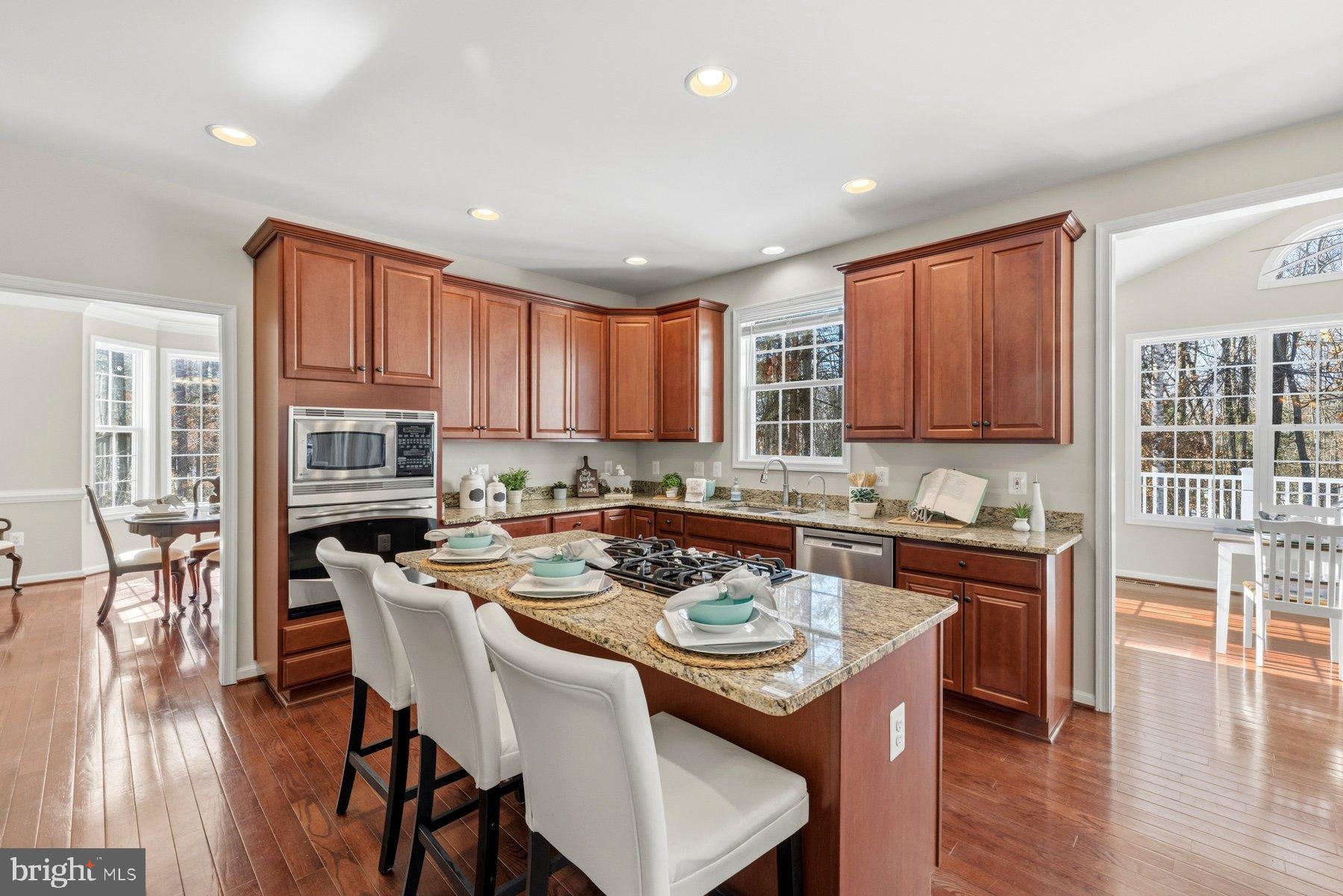 QUEENS GUARD - Residential