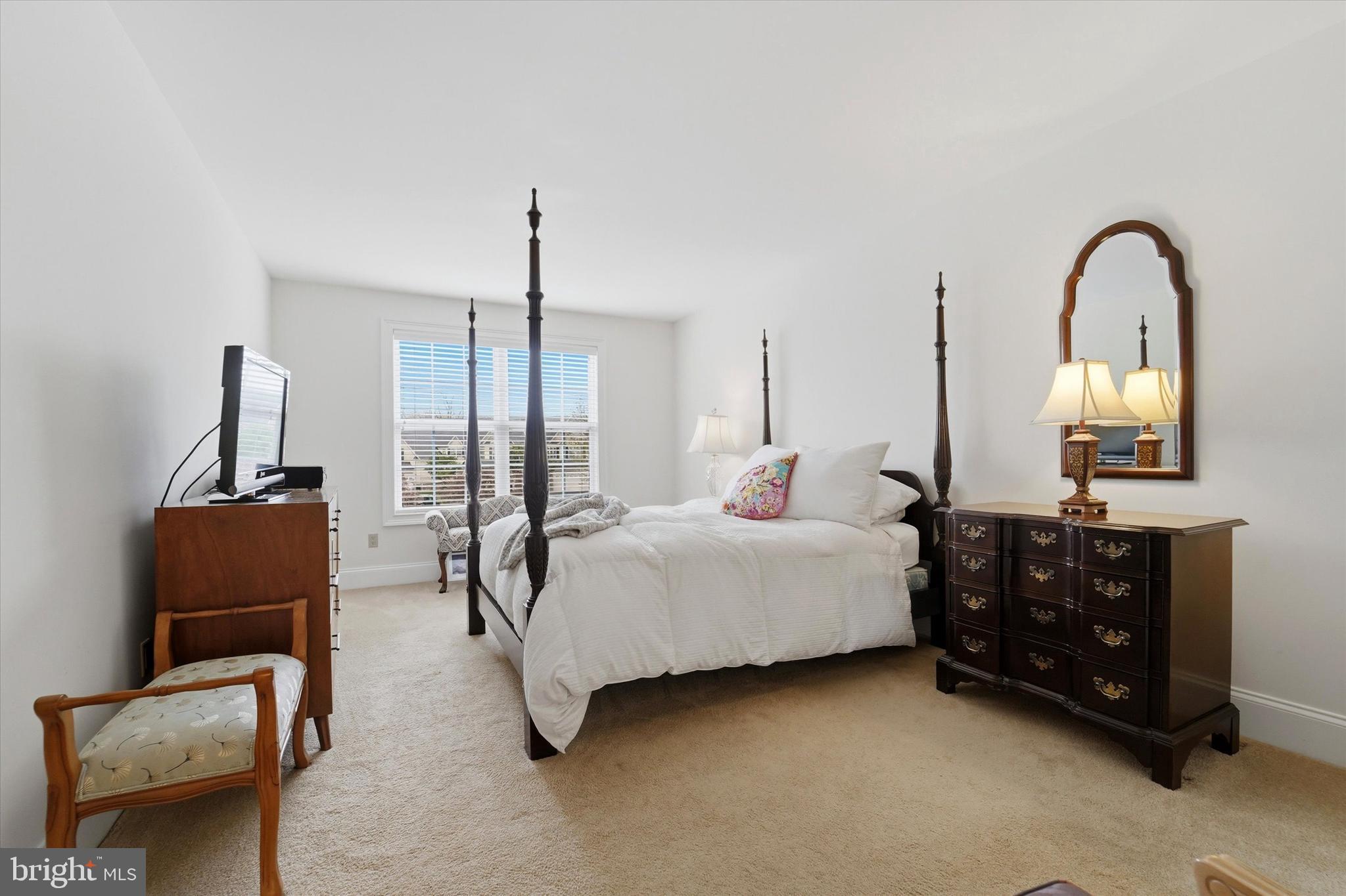 FOXCROFT OF BLUE B - Residential
