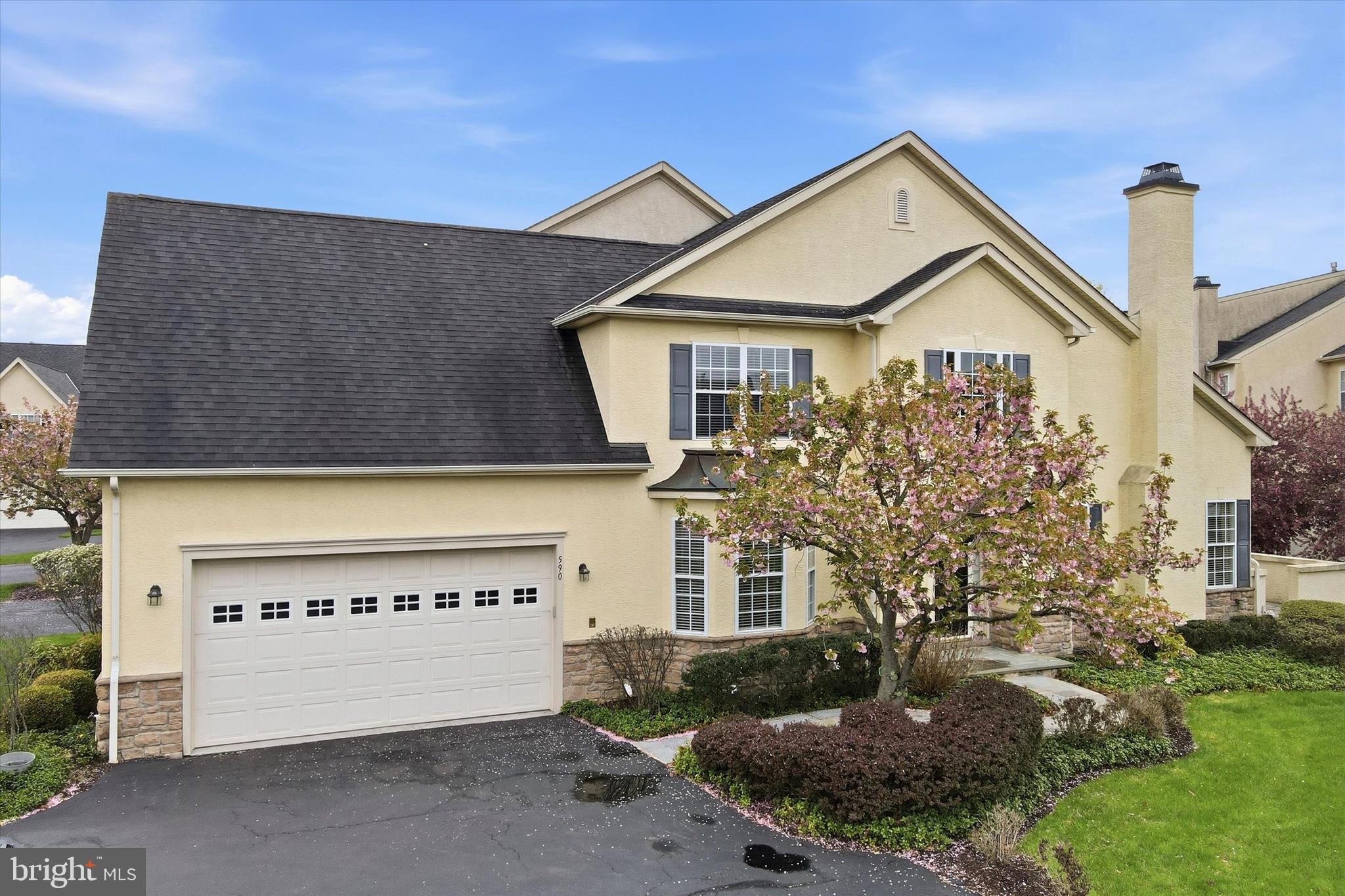 FOXCROFT OF BLUE B - Residential