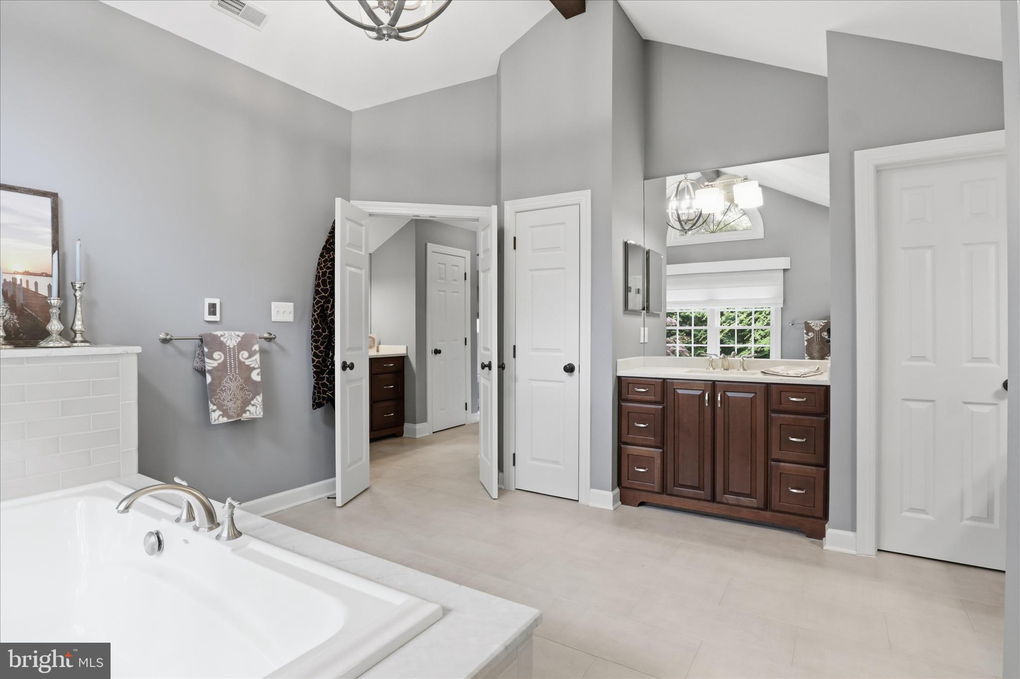 LANGLEY FARMS - Residential