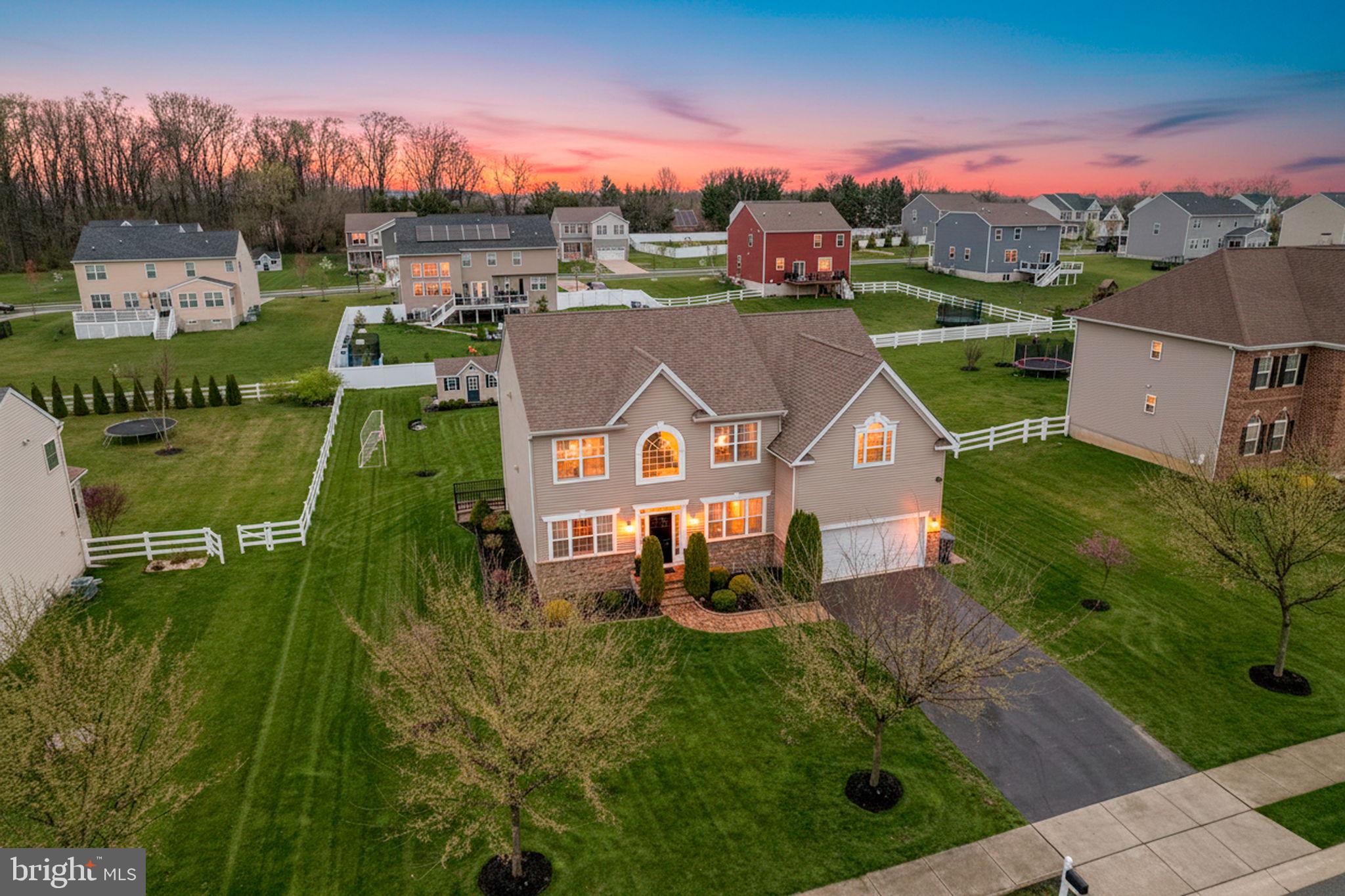 SHANNON COVE - Residential