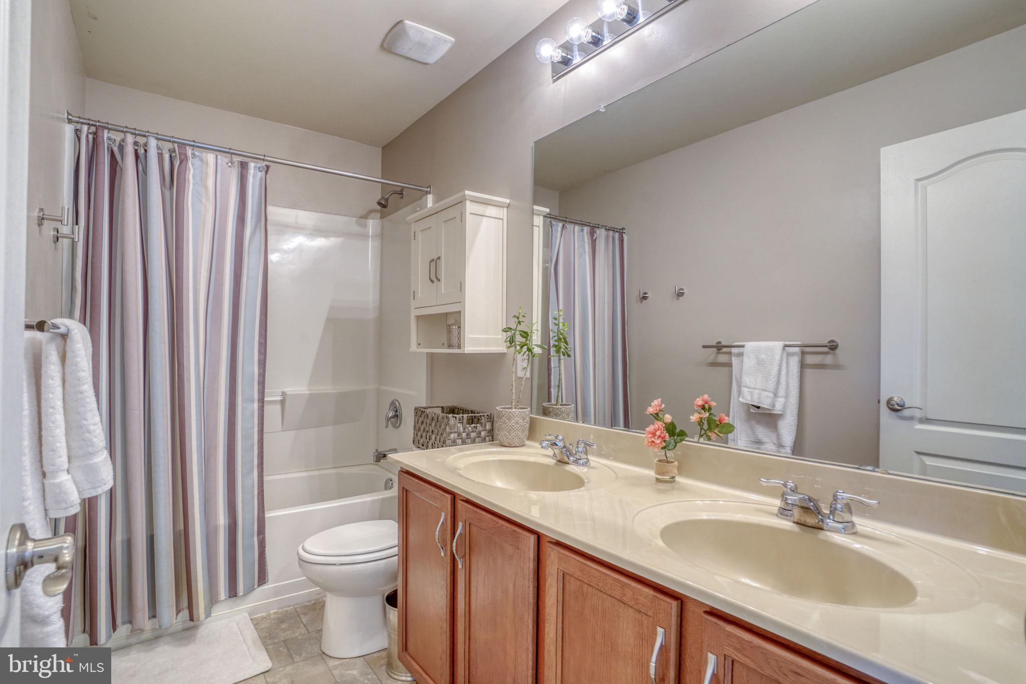 SHANNON COVE - Residential