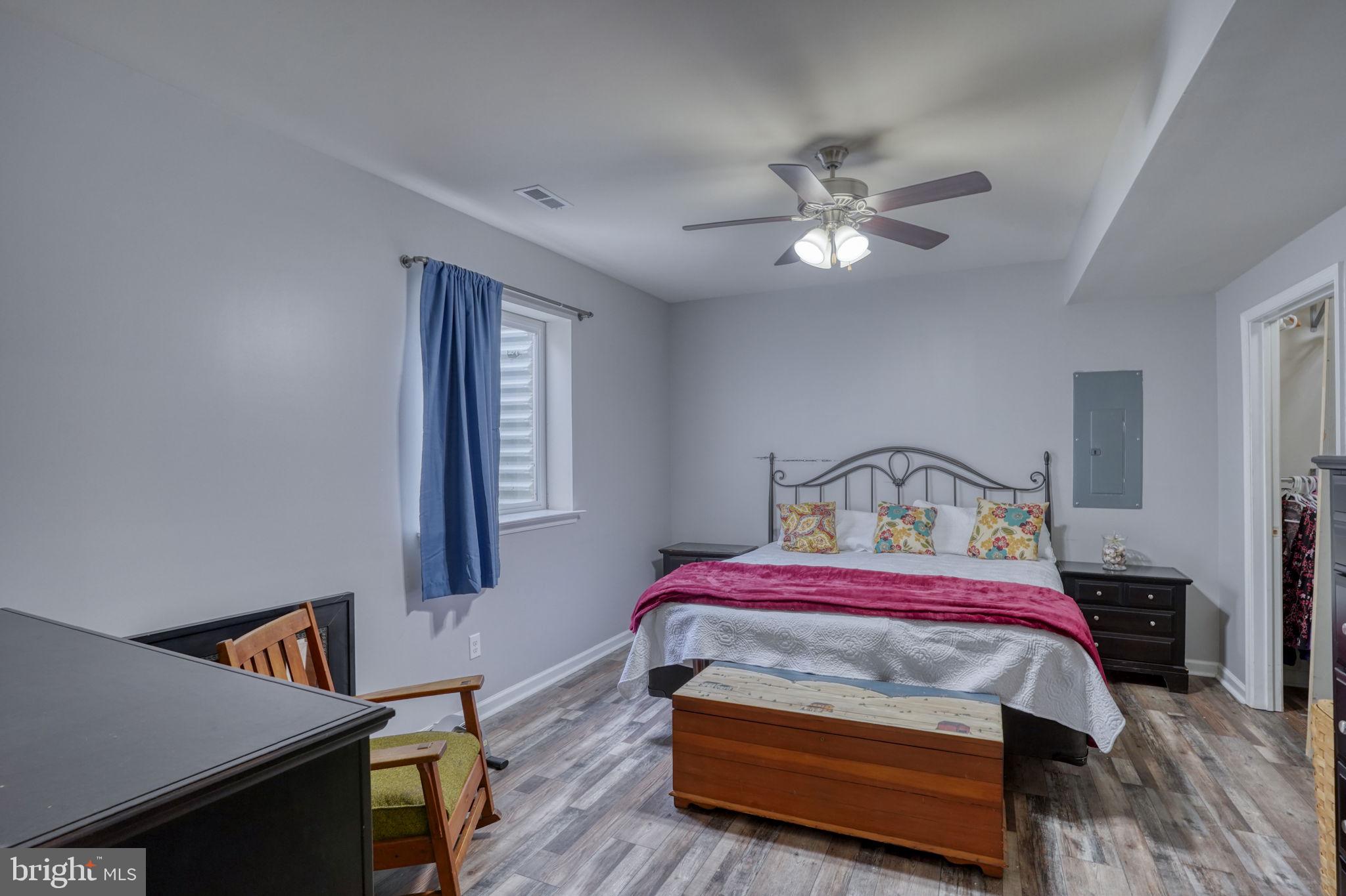 SHANNON COVE - Residential