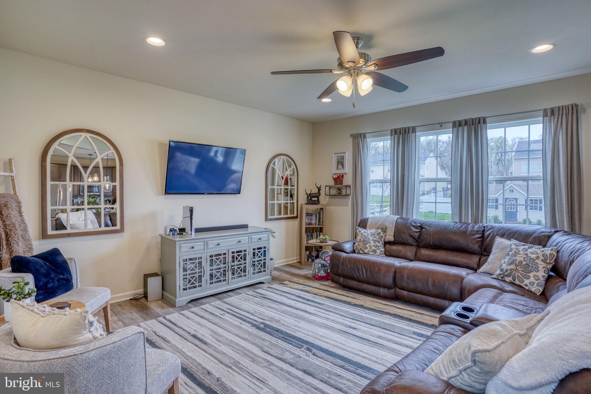 SHANNON COVE - Residential