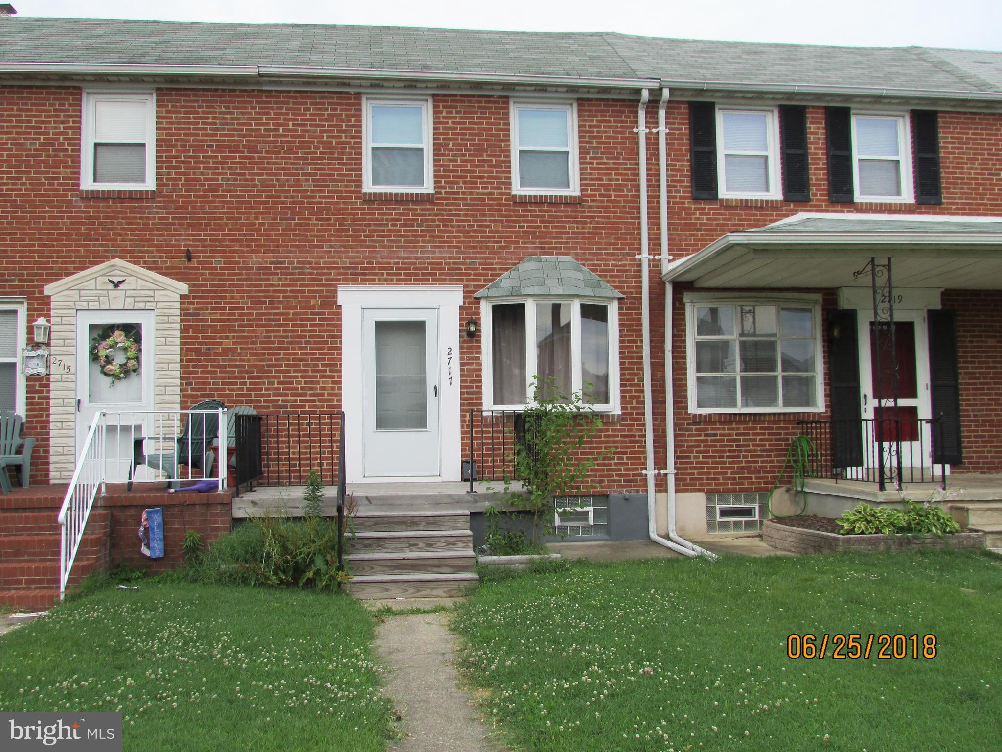 Moving into a dream! Nothing to do except move in! Beautifully updated and upgraded townhome in the sought out area of Southbrook!! Off street parking and backyard deck for entertaining. Finished lower level and 1/2 bath with washer and dryer.