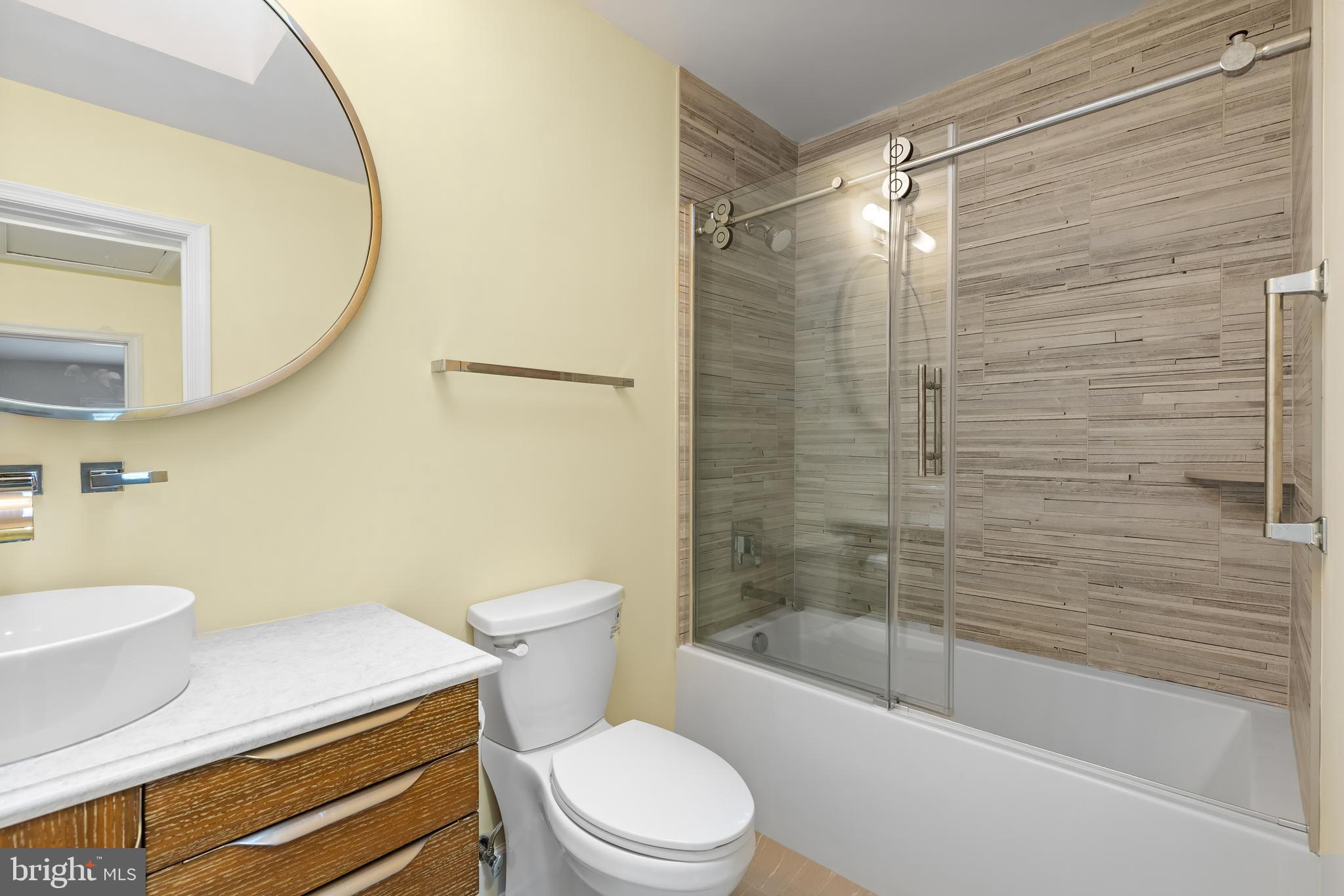 HERITAGE HARBOUR - Residential