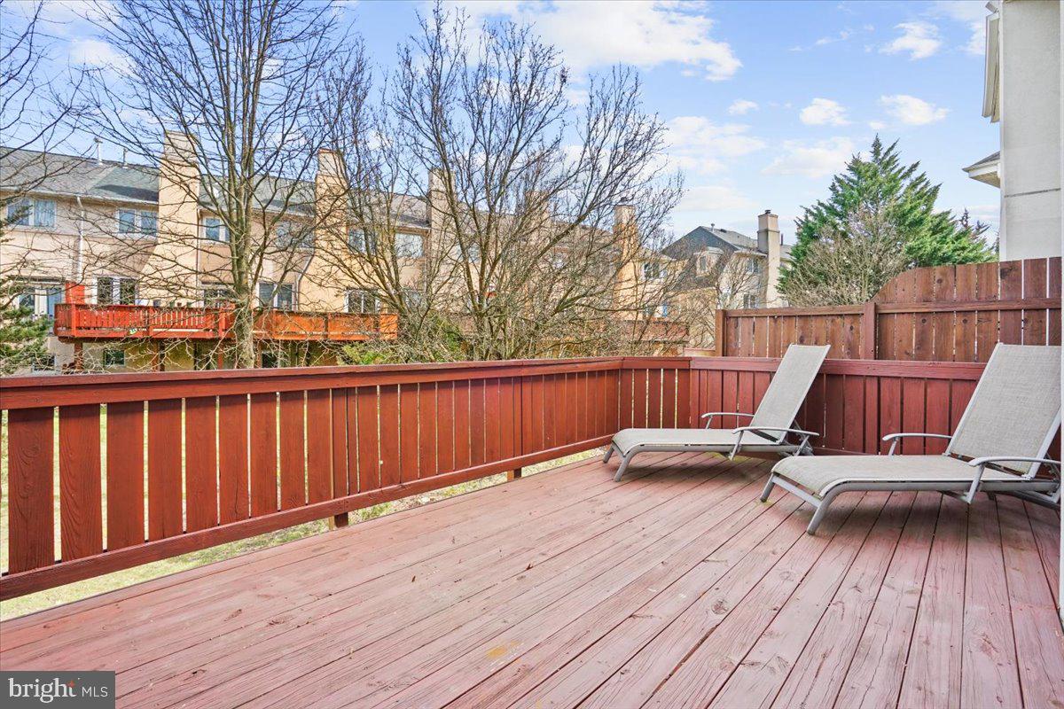 VILLAGES AT HOMELAND - Residential