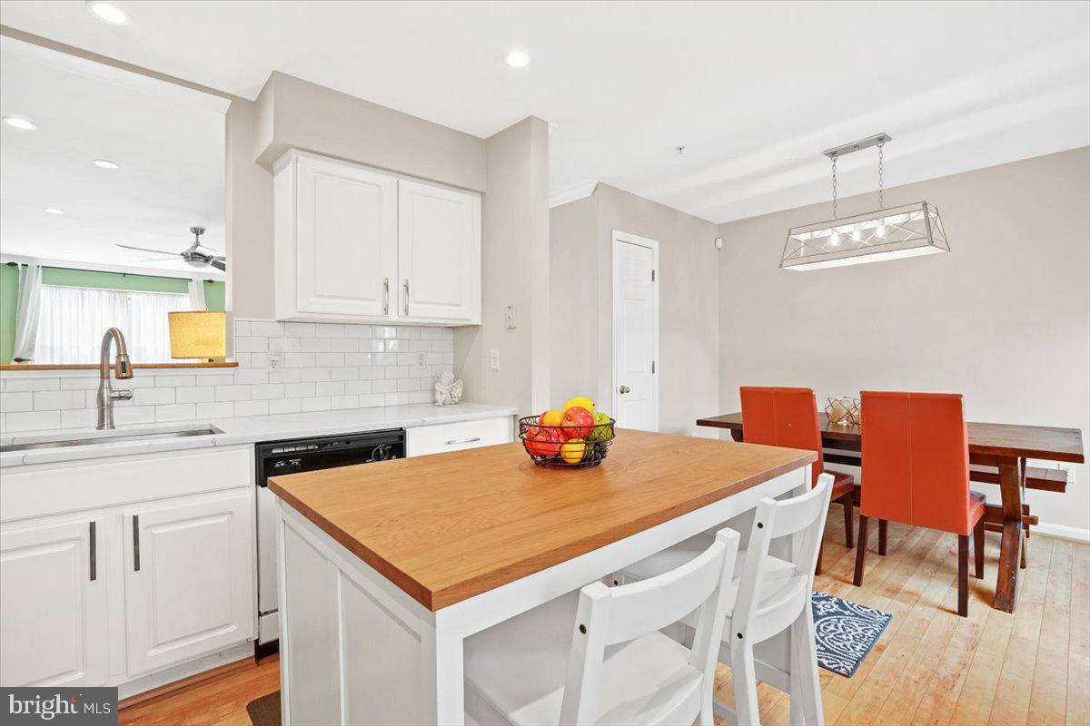 VILLAGES AT HOMELAND - Residential