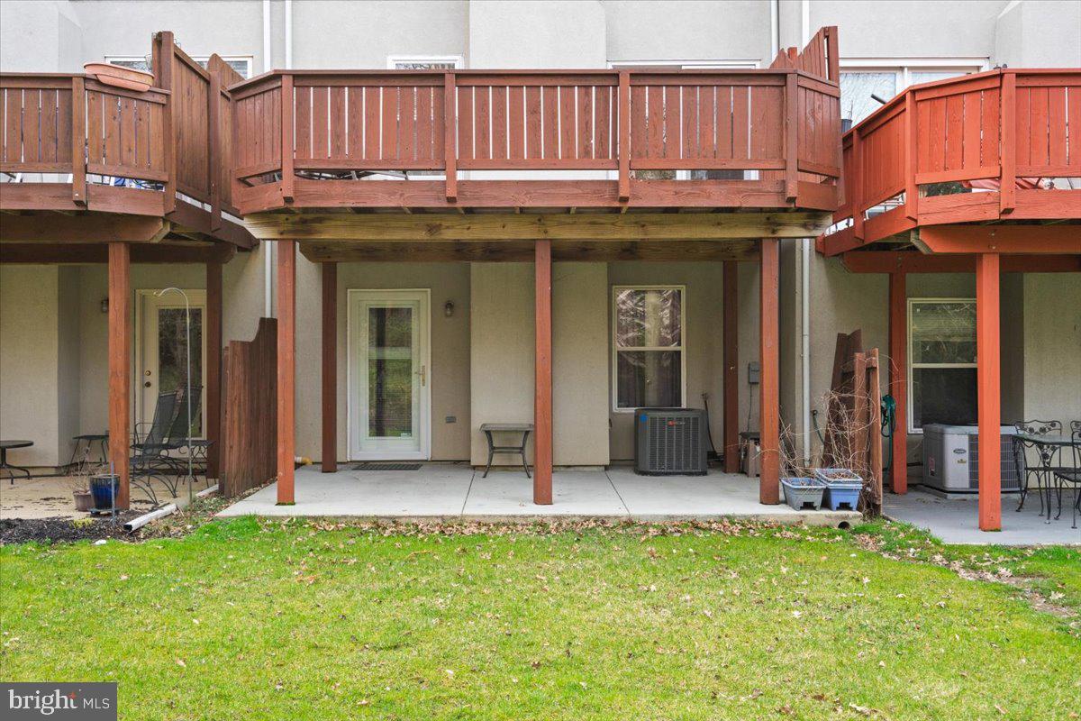 VILLAGES AT HOMELAND - Residential