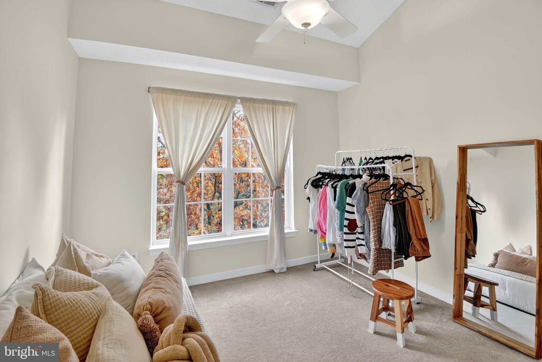 RIVERGATE - Residential