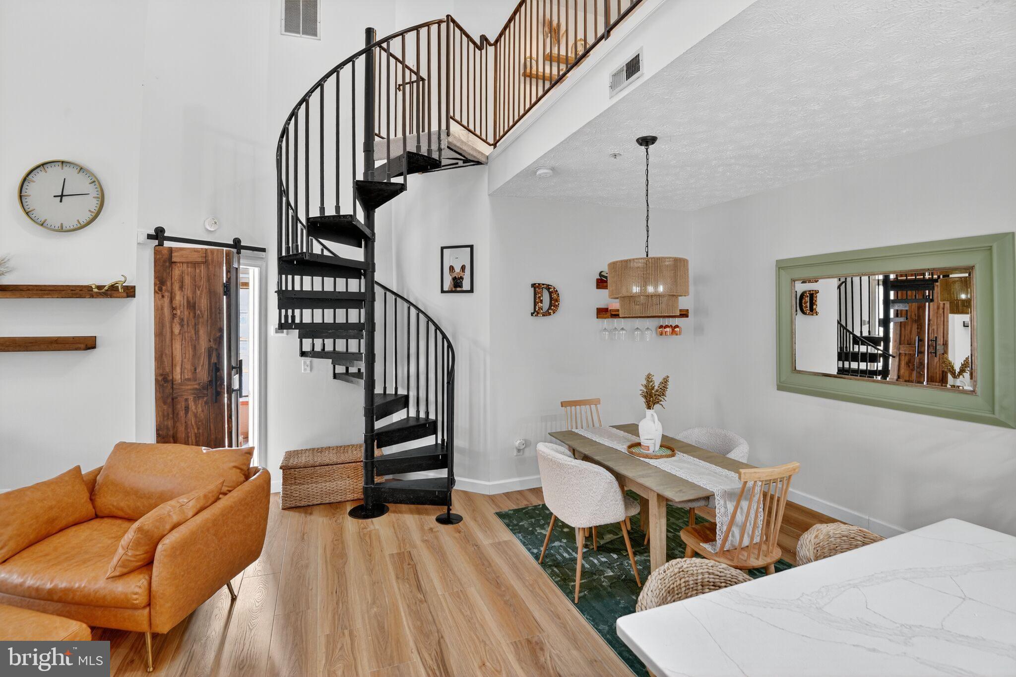 RIVERGATE - Residential