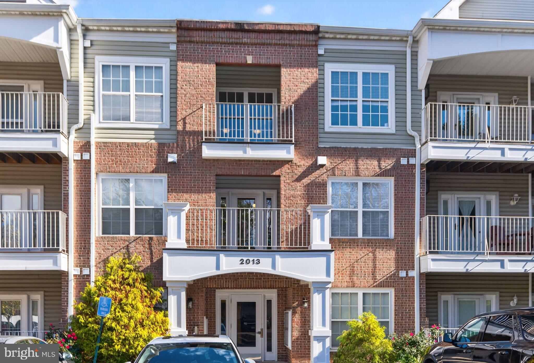 RIVERGATE - Residential