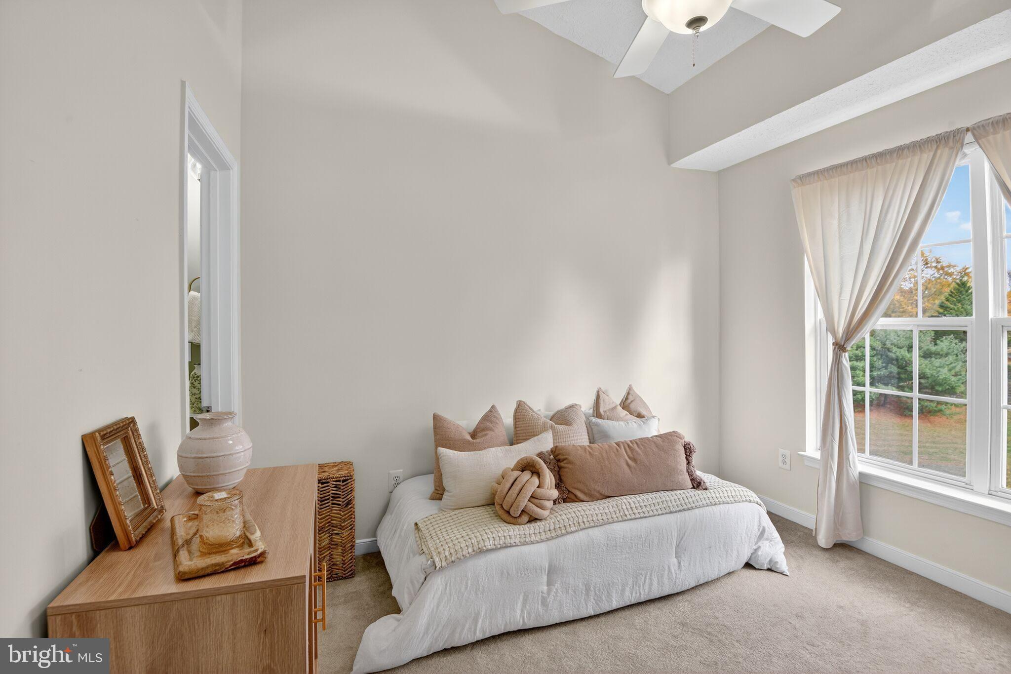 RIVERGATE - Residential