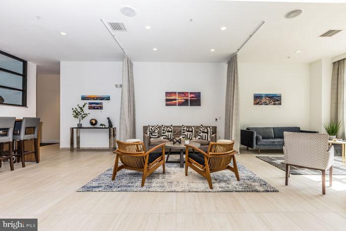 131 BRIDGE STREET 2B-2-2218