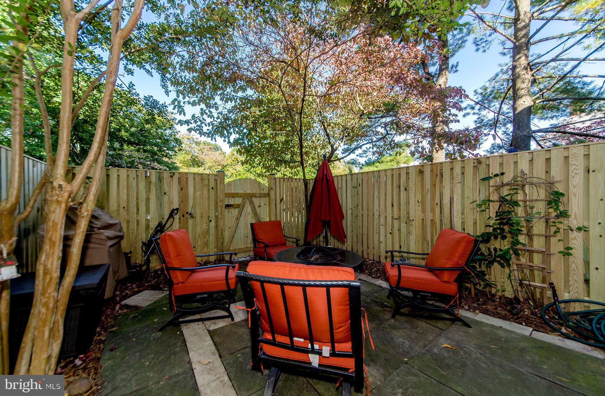 FAIRLINGTON COMMONS - Residential Lease