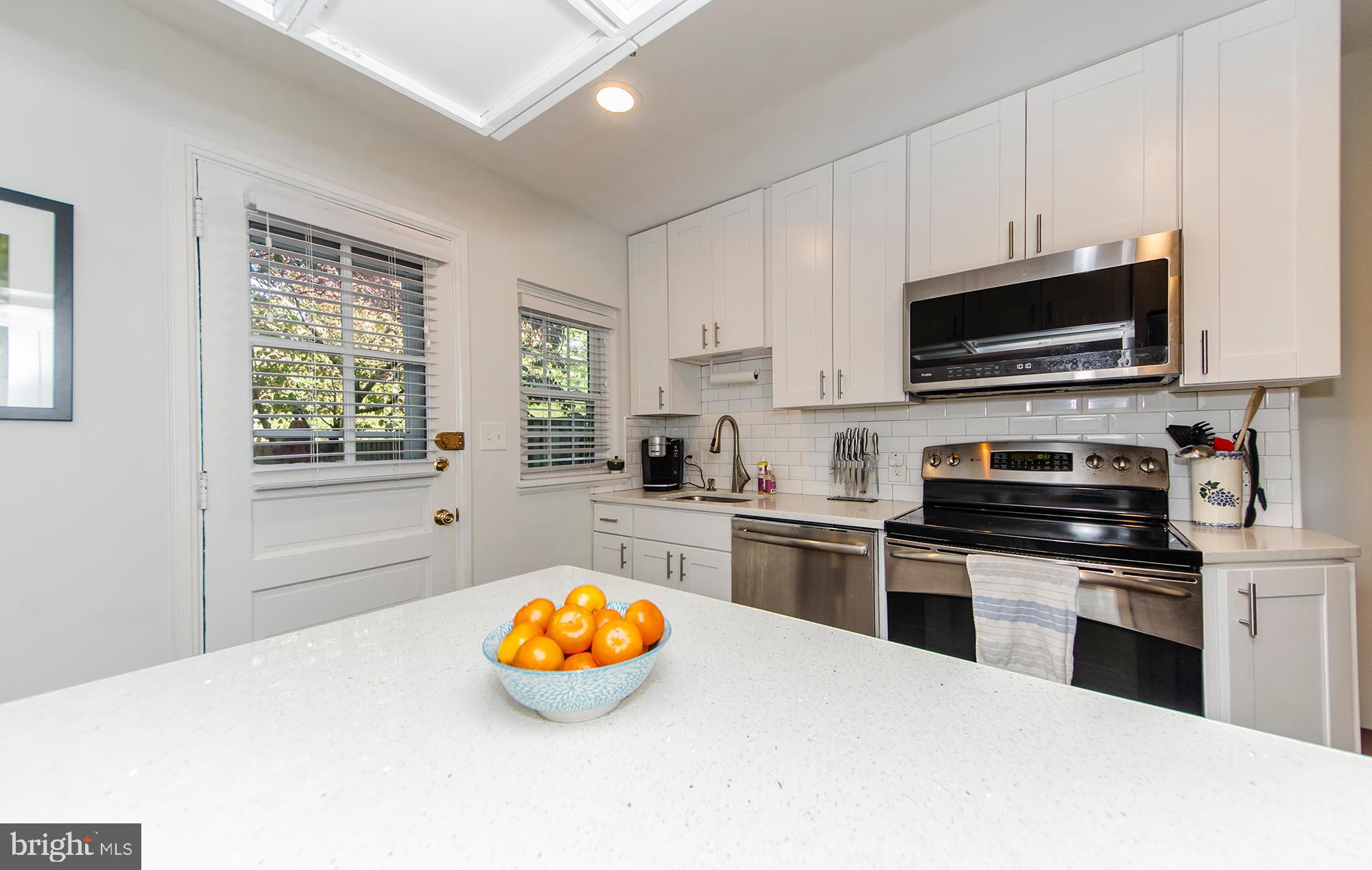 FAIRLINGTON COMMONS - Residential Lease