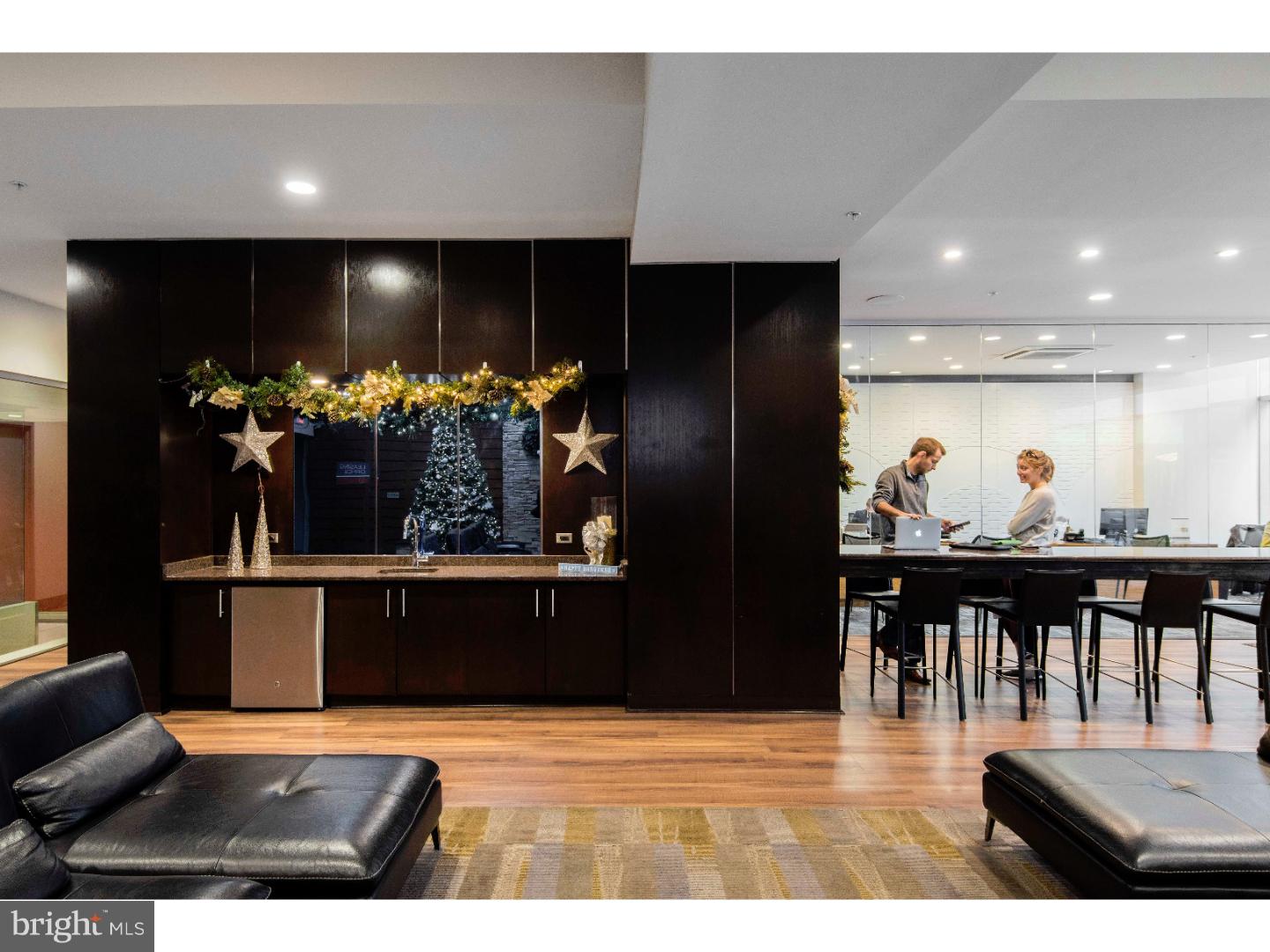 LOGAN SQUARE - Residential Lease