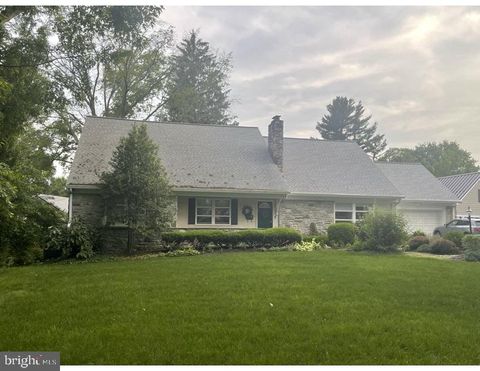 1404 HILLCREST ROAD LANCASTER PA 17603