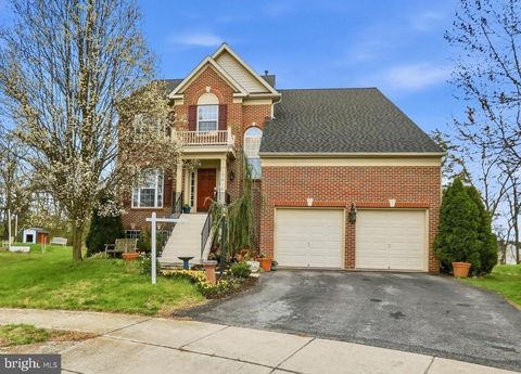 Homes For Sale - 17416 Cobb Court<br/> HAGERSTOWN, MD 21740