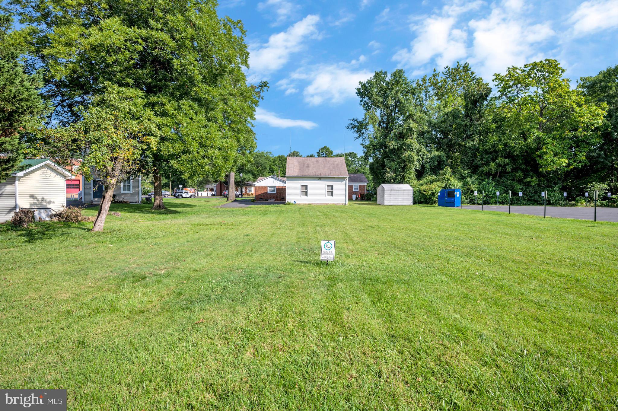 OLDE TOWNE SQUARE - Residential