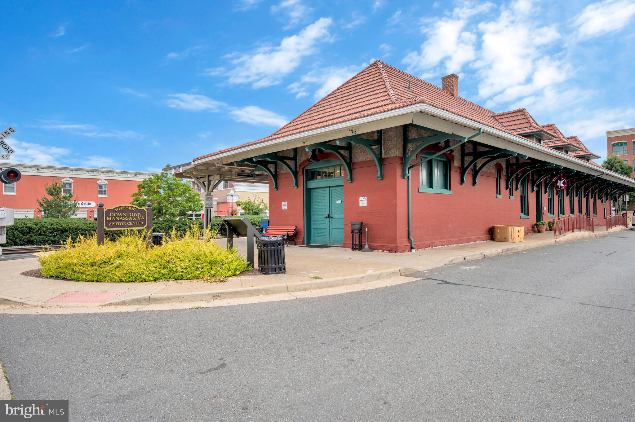 OLDE TOWNE SQUARE - Residential
