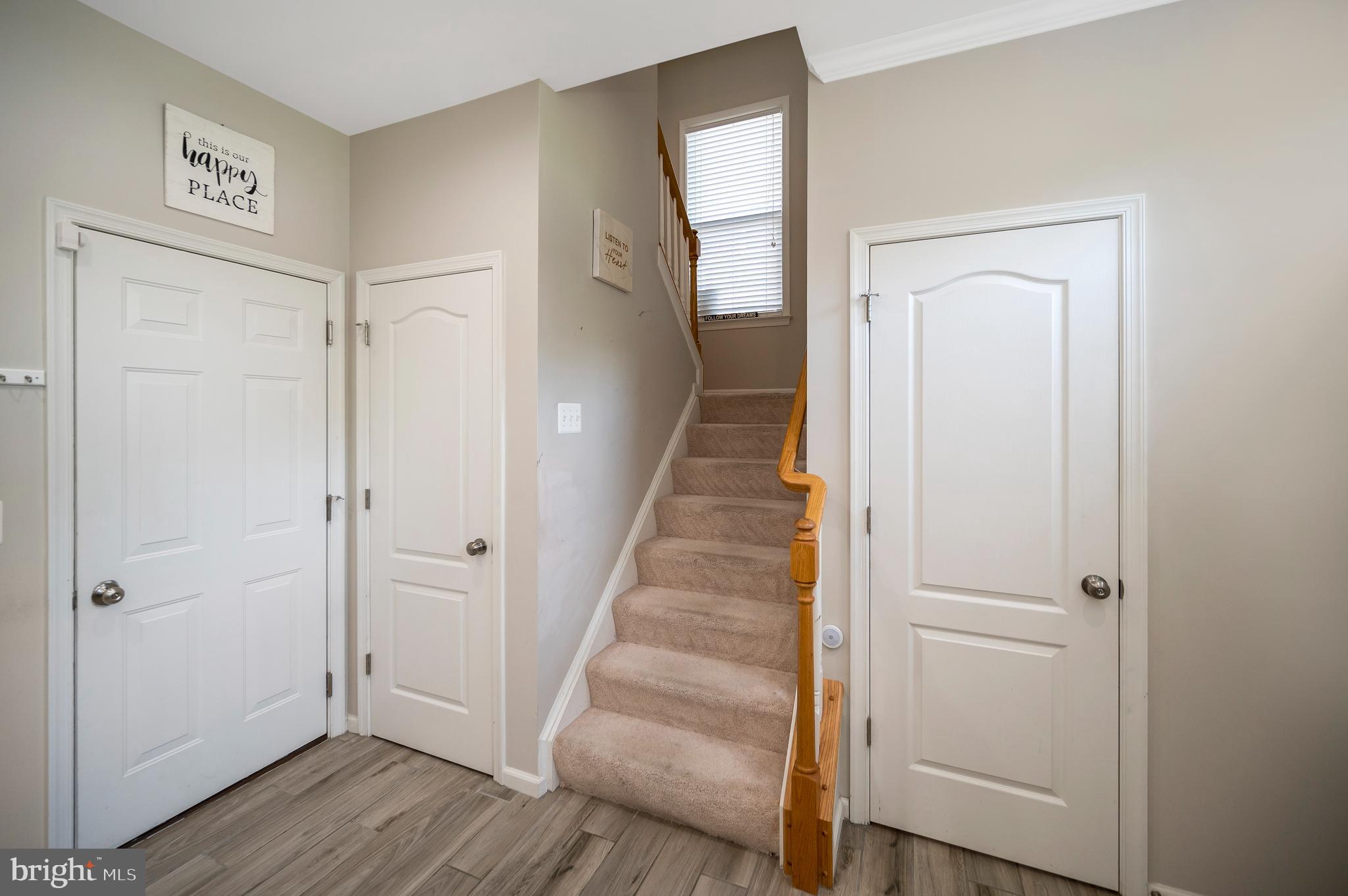 OLDE TOWNE SQUARE - Residential