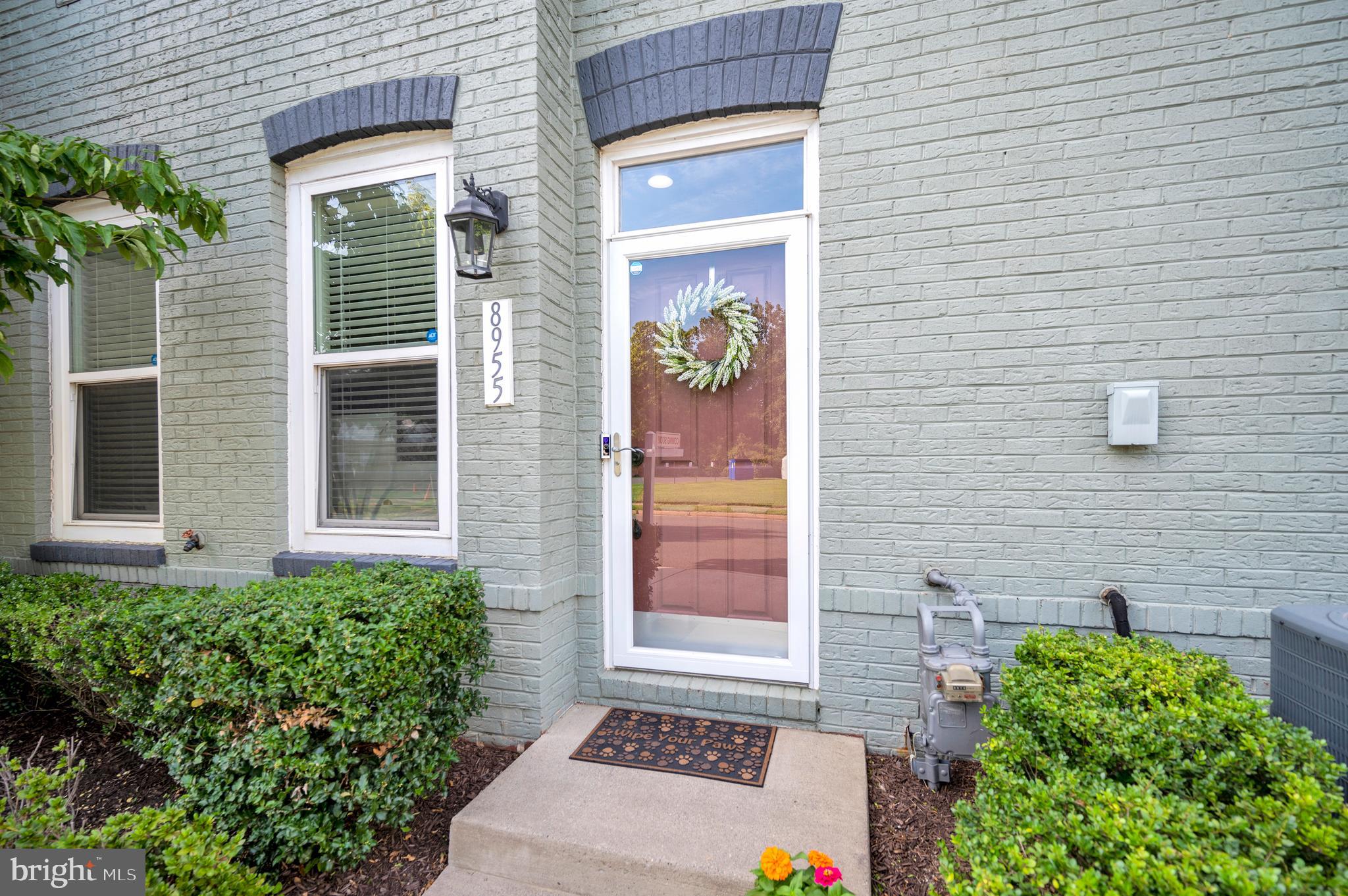 OLDE TOWNE SQUARE - Residential