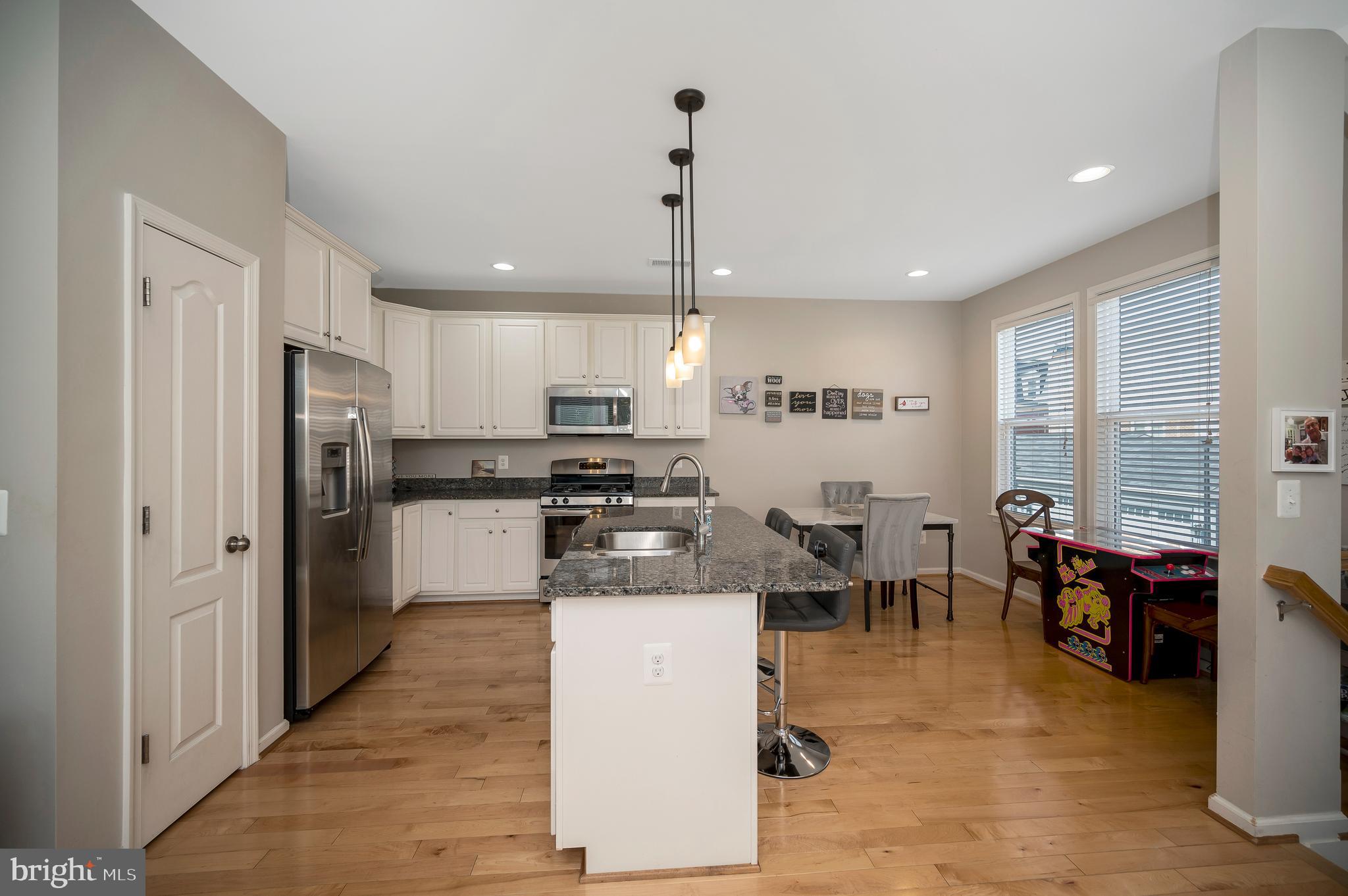 OLDE TOWNE SQUARE - Residential