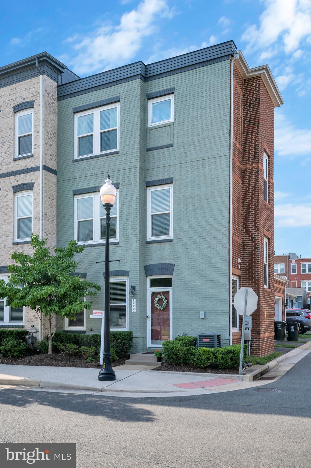 OLDE TOWNE SQUARE - Residential