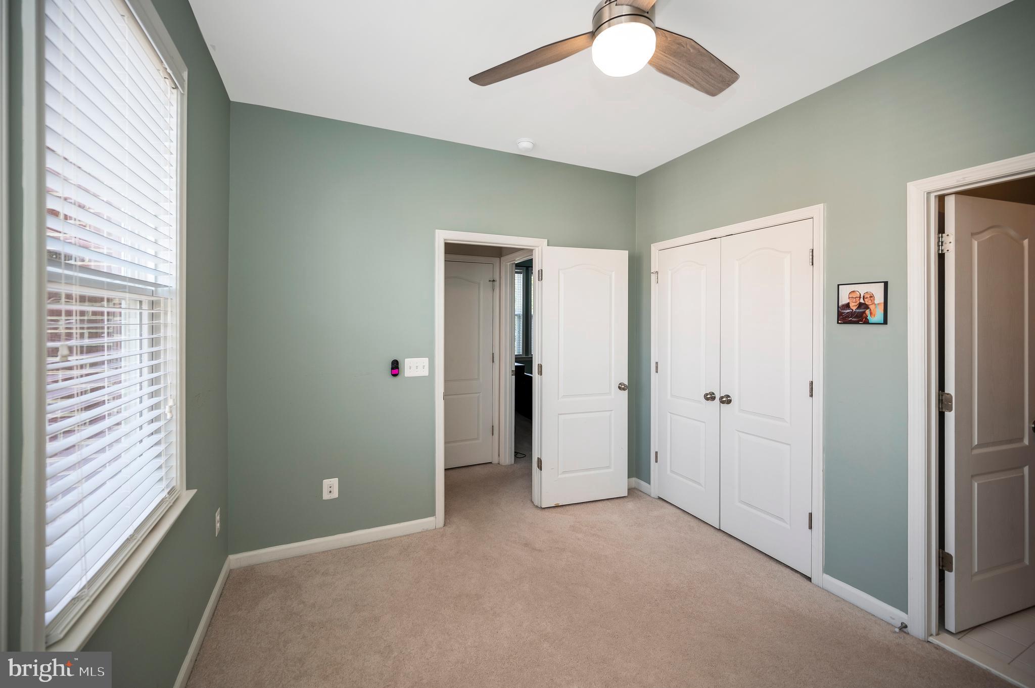 OLDE TOWNE SQUARE - Residential