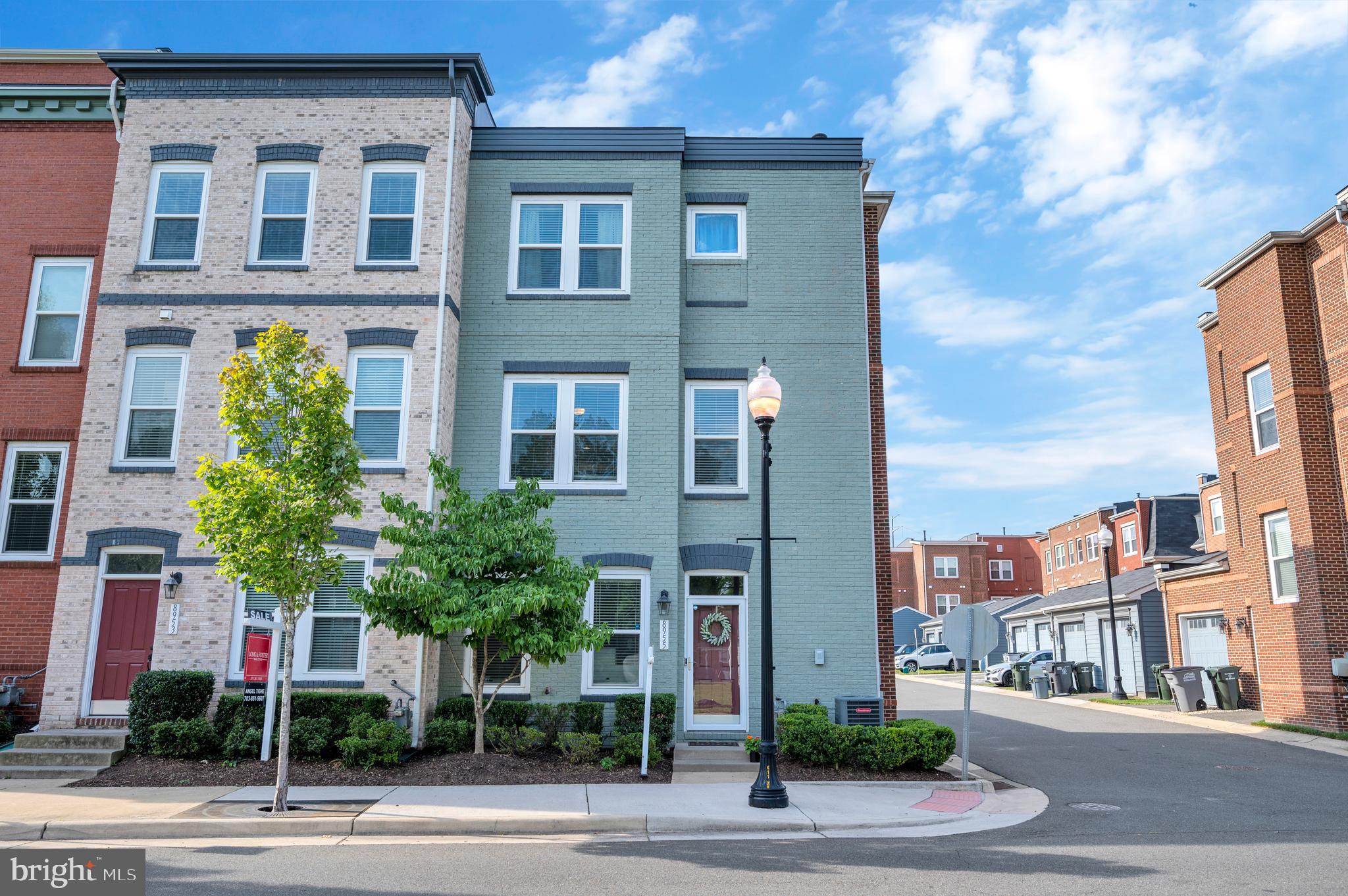 OLDE TOWNE SQUARE - Residential