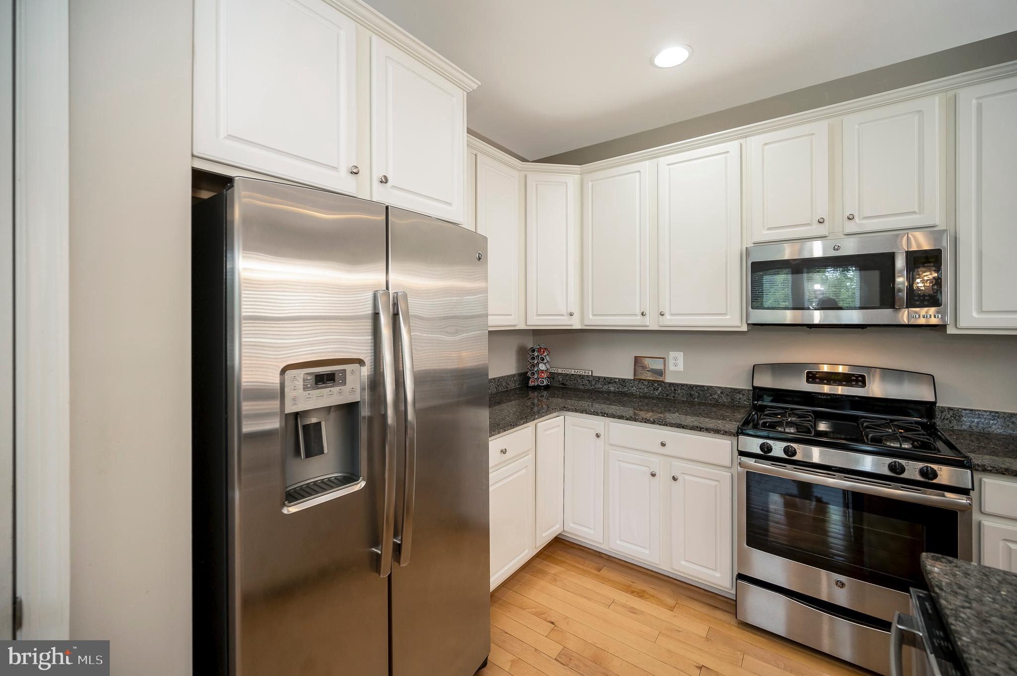 OLDE TOWNE SQUARE - Residential