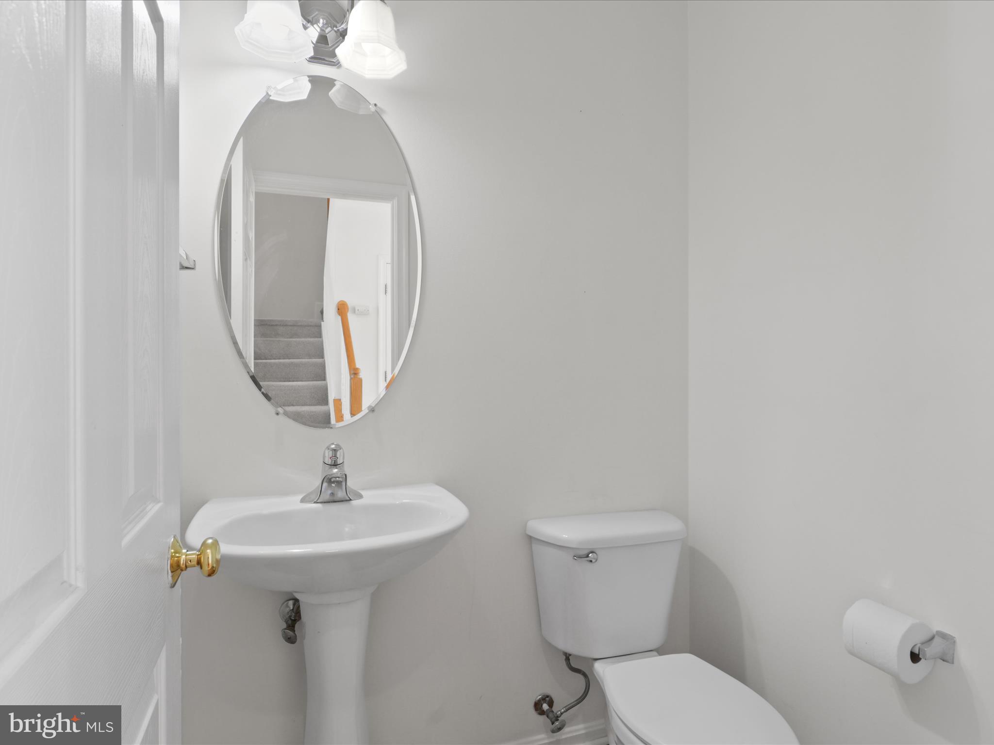 LOUDOUN PARKWAY CENTER - Residential Lease